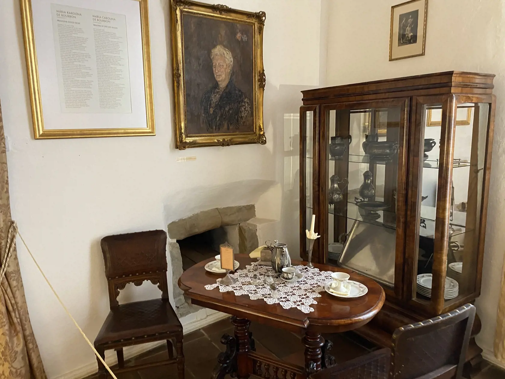 Kútik Márie Karolíny de Bourbon, princeznej Dvoch Sicílií.