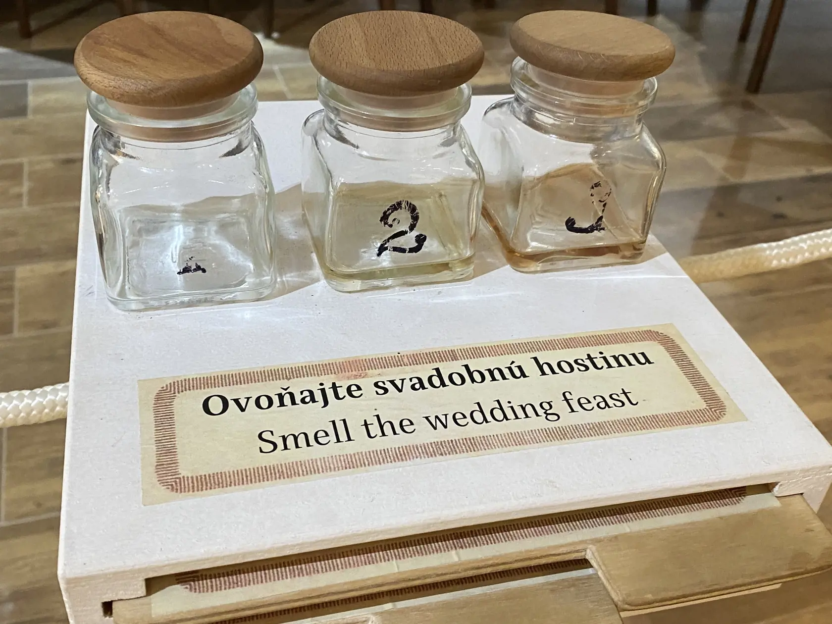 Pripravené vône svadobnej hostiny pre návštevníkov expozície.