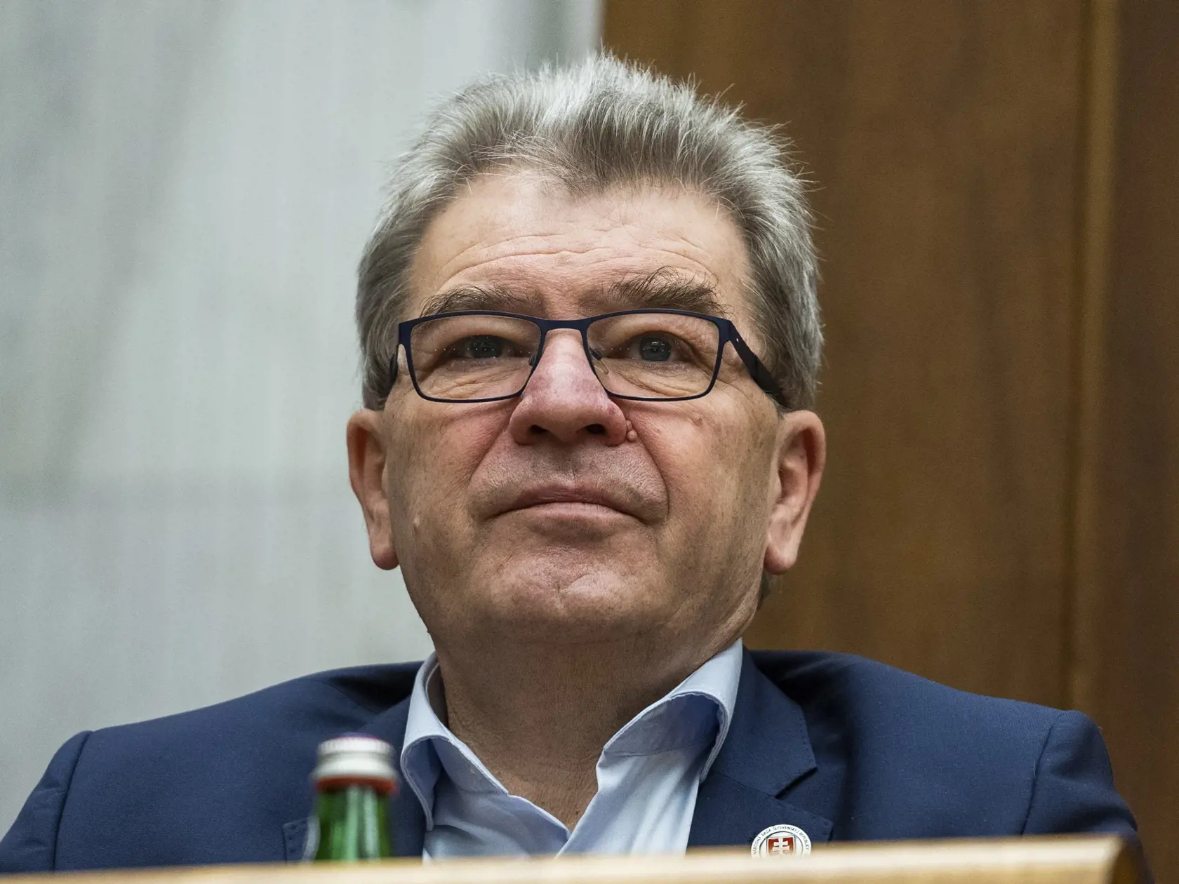 Na snímke poslanec NRSR Jaroslav Karahuta (Sme rodina) počas 80. mimoriadnej schôdze Národnej rady SR v Bratislave 20. januára 2023. FOTO TASR - Jaroslav Novák