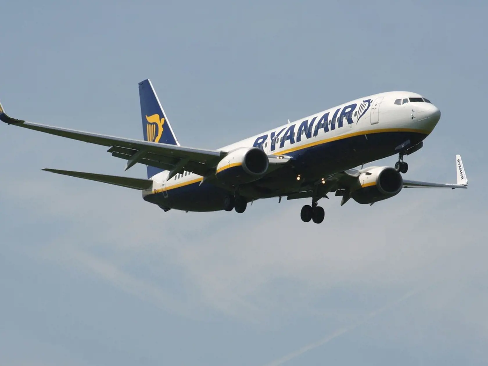 Letecká spoločnosť Ryanair zaviedla zmeny v preprave príručnej batožiny.