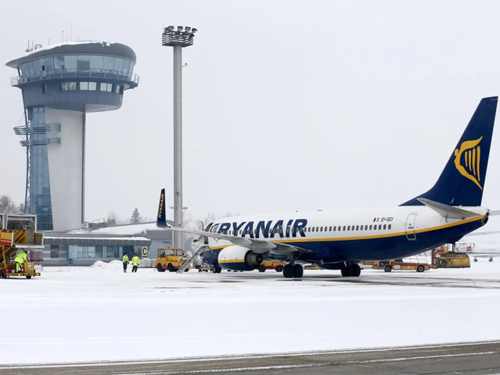 Letecká spoločnosť Ryanair zaviedla zmeny v preprave príručnej batožiny.