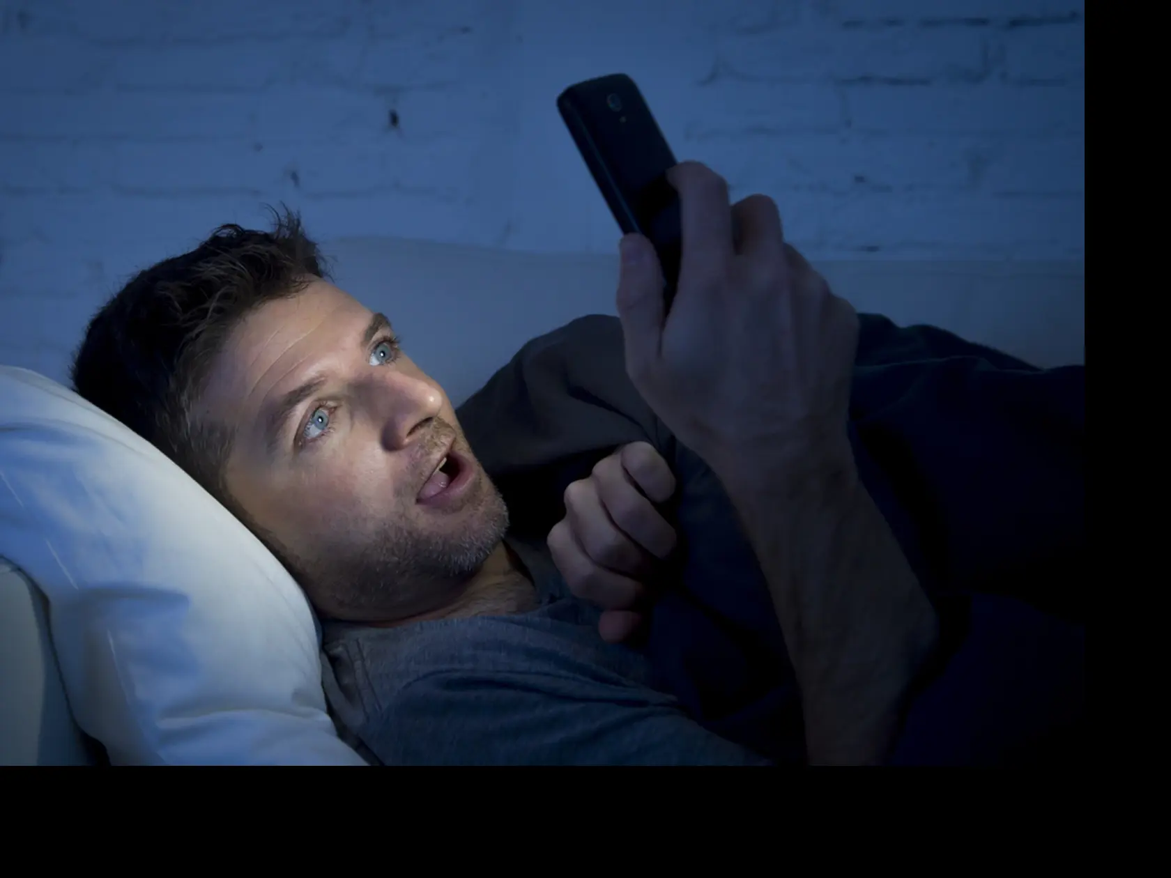 Porno je často rýchlou a dostupnou formou úniku – nemusí za tým byť hlbší problém, ale len zlozvyk.
