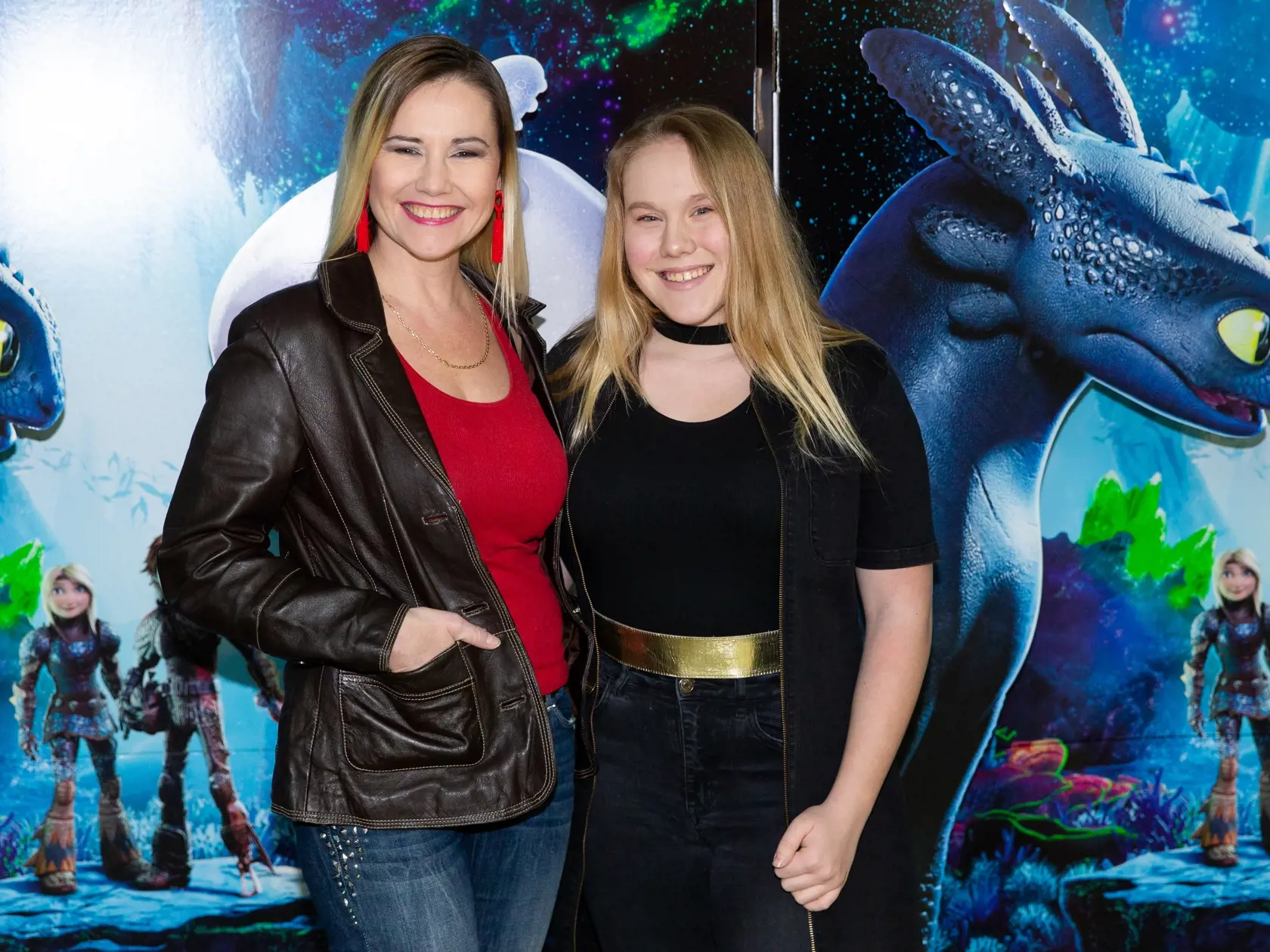 Premiéra filmu "Ako vycvičiť draka 3" v jednej z bratislavských kinosál. Na snímke Zuzana Hassová s dcérou.