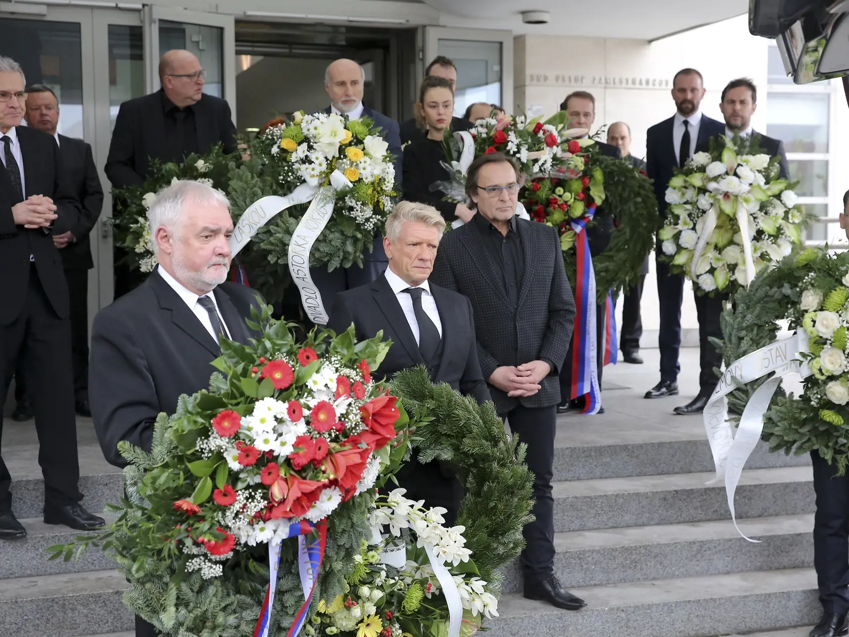 Na snímke pohreb slovenského herca Mariána Labudu v novej budove SND