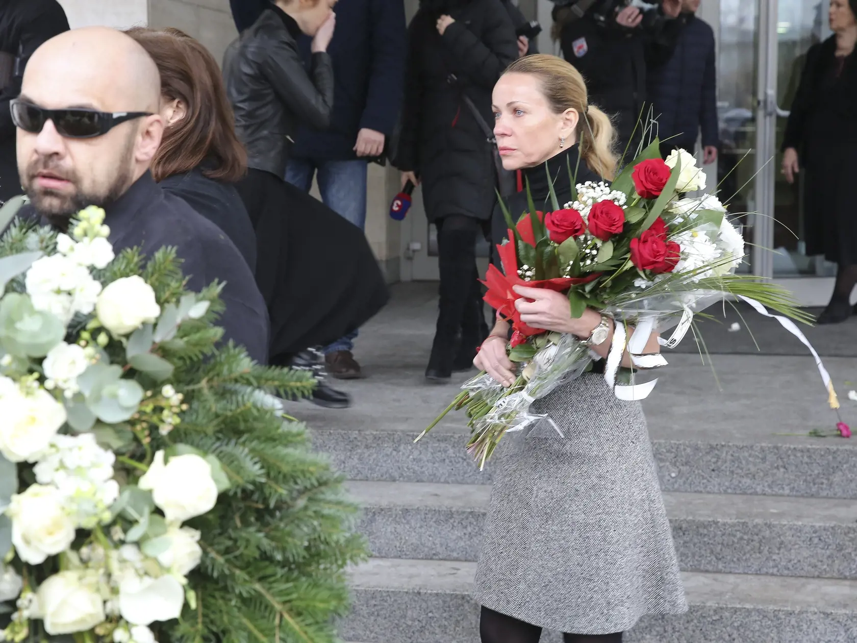 Na snímke Diana Mórová na pohrebe slovenského herca Mariána Labudu v novej budove SND