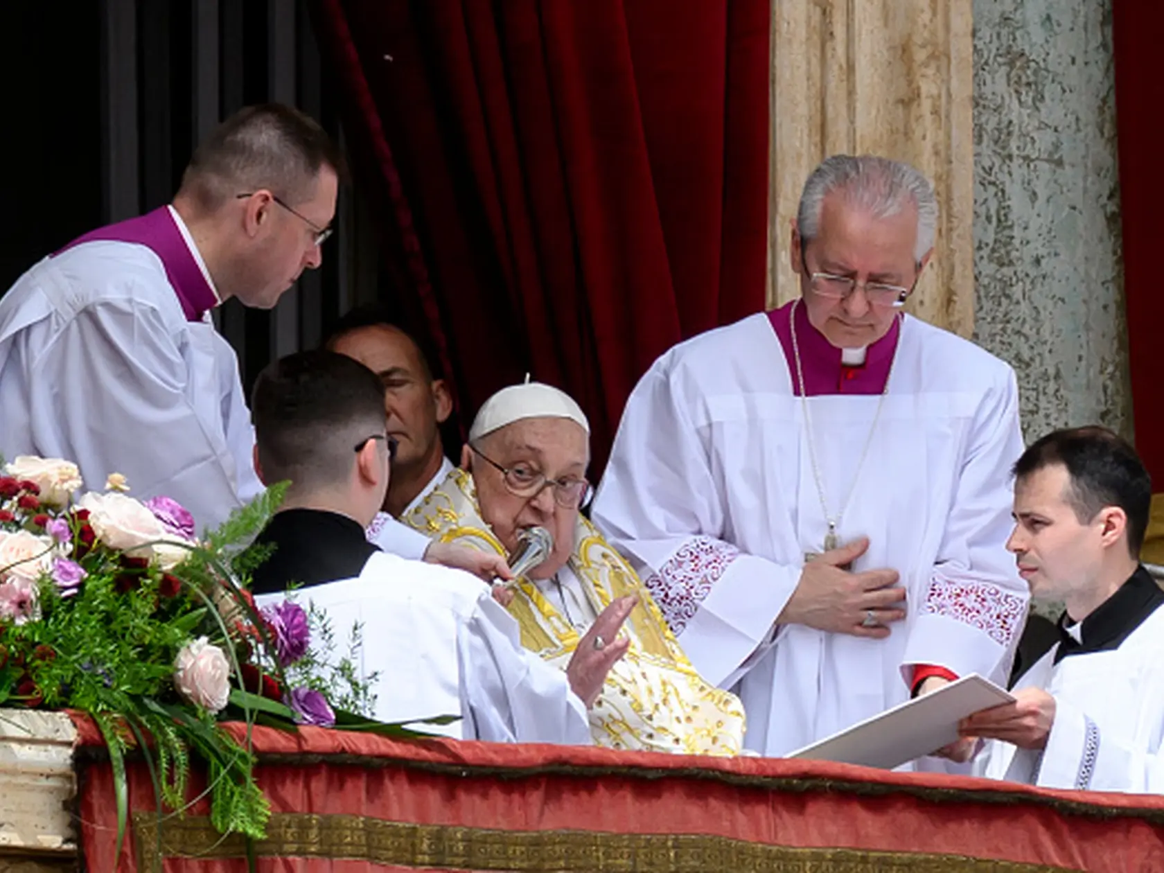 VATICAN CITY, VATICAN - APRIL 20: Pope Francis delivers his Urbi Et Orbi blessing from the balcony of St. Peter's Basilica, on April 20, 2025 in Vatican City, Vatican. (Photo by Antonio Masiello/Getty Images)