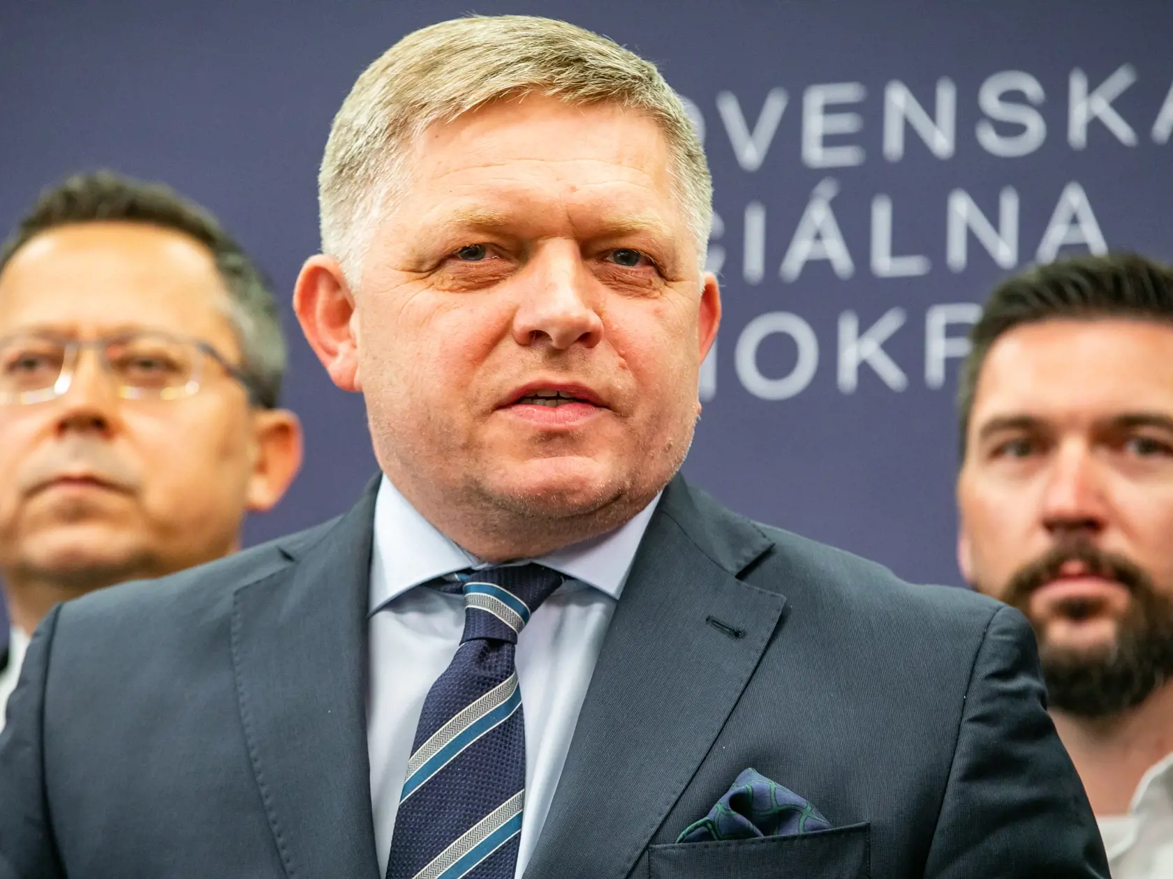 Tlačová konferencia strany SMER SD. Na fotke je predseda strany SMER SD Robert Fico. 