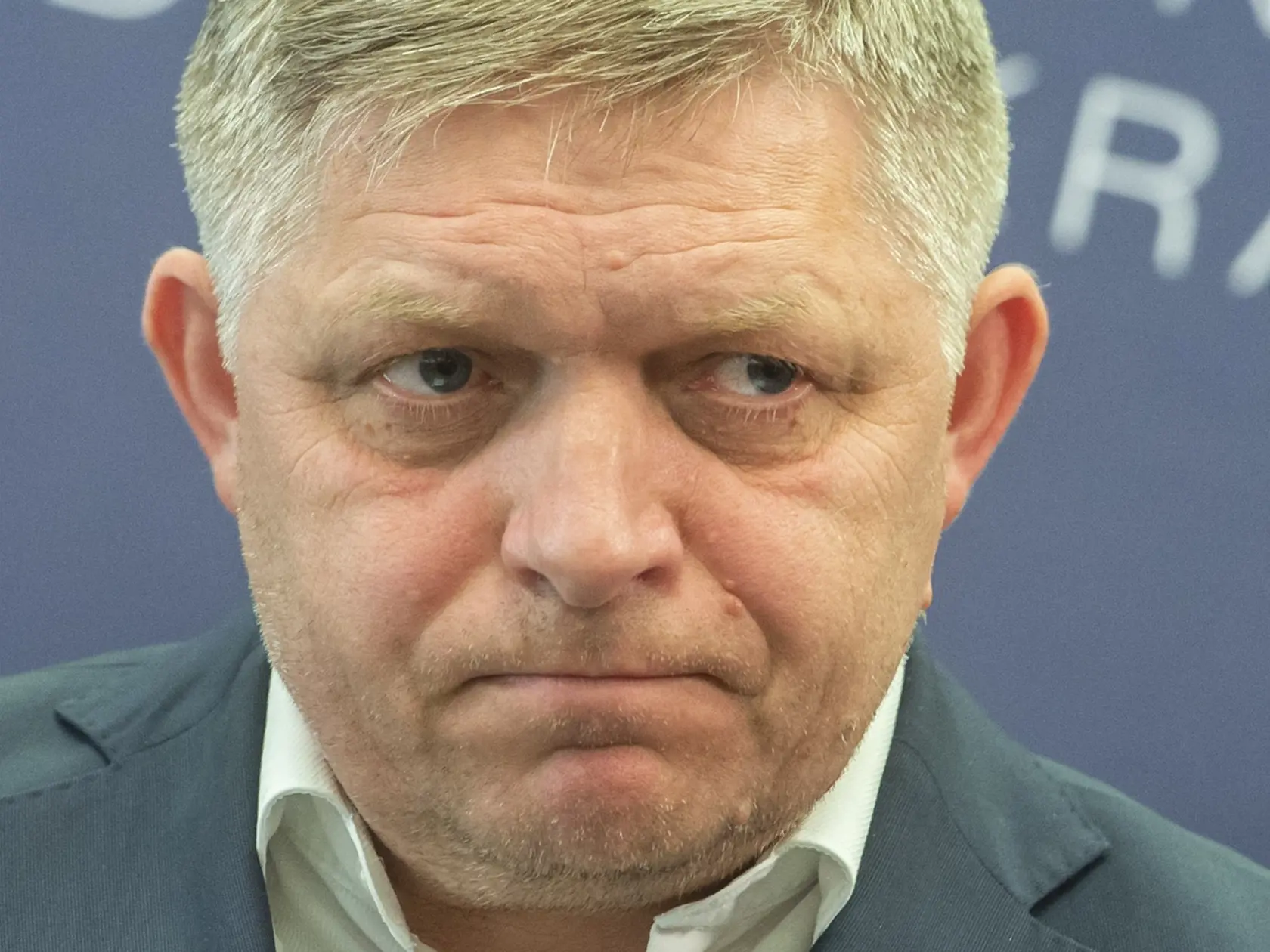 Na snímke predseda strany Smer-SD Robert Fico  počas tlačovej konferencie po zasadnutí vedenia strany Smer-SD 21. apríla 2022 v Bratislave. FOTO TASR - Martin Baumann     