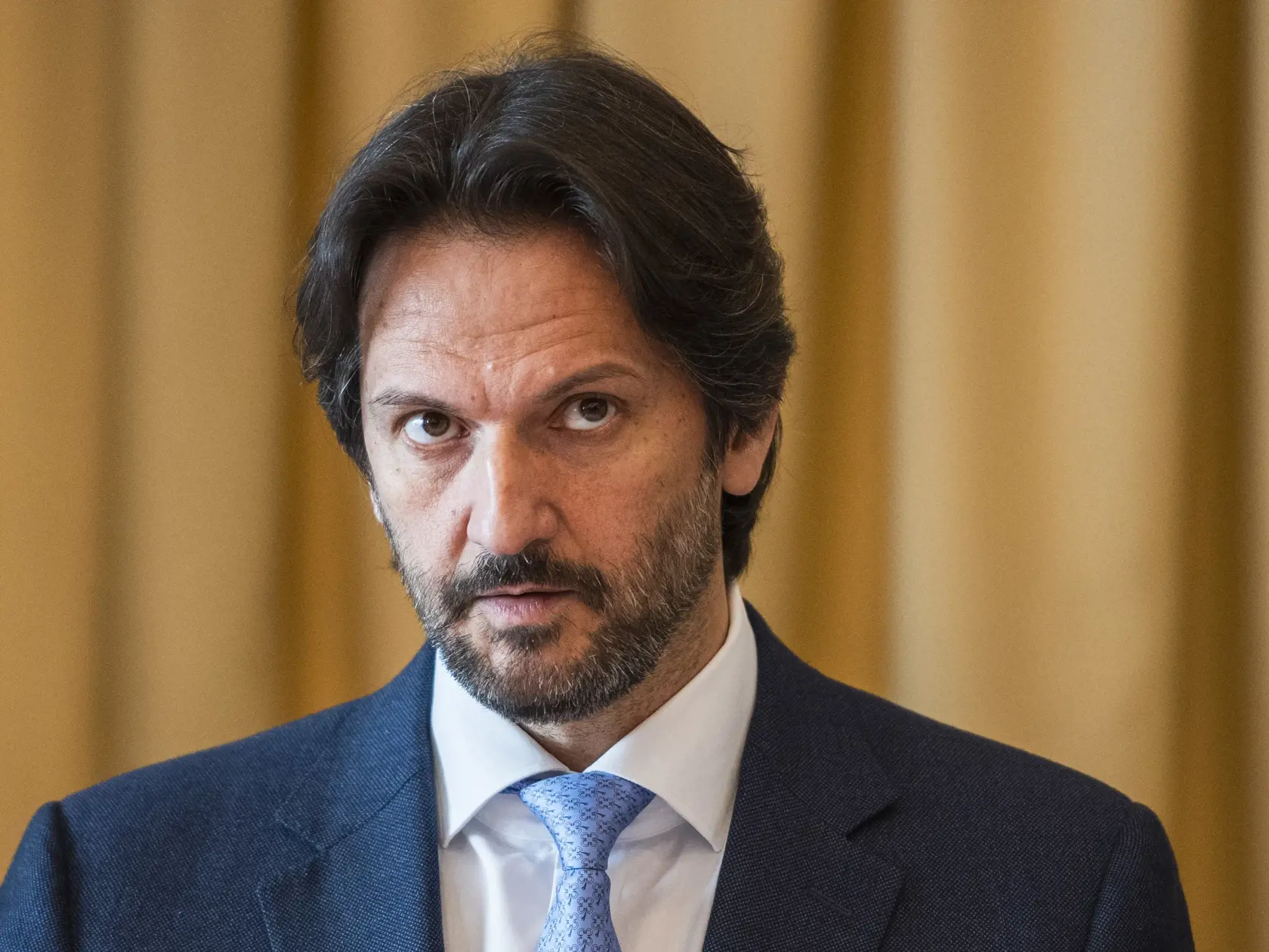 Na snímke advokát Robert Kaliňák počas tlačovej konferencie právnych zástupcov Miroslava Výboha k predloženiu dôkazov o lživom konaní OČTK a manipulácii trestného konania vo veci Mýtnik III v Bratislave 11. apríla 2022. FOTO TASR - Jaroslav Novák