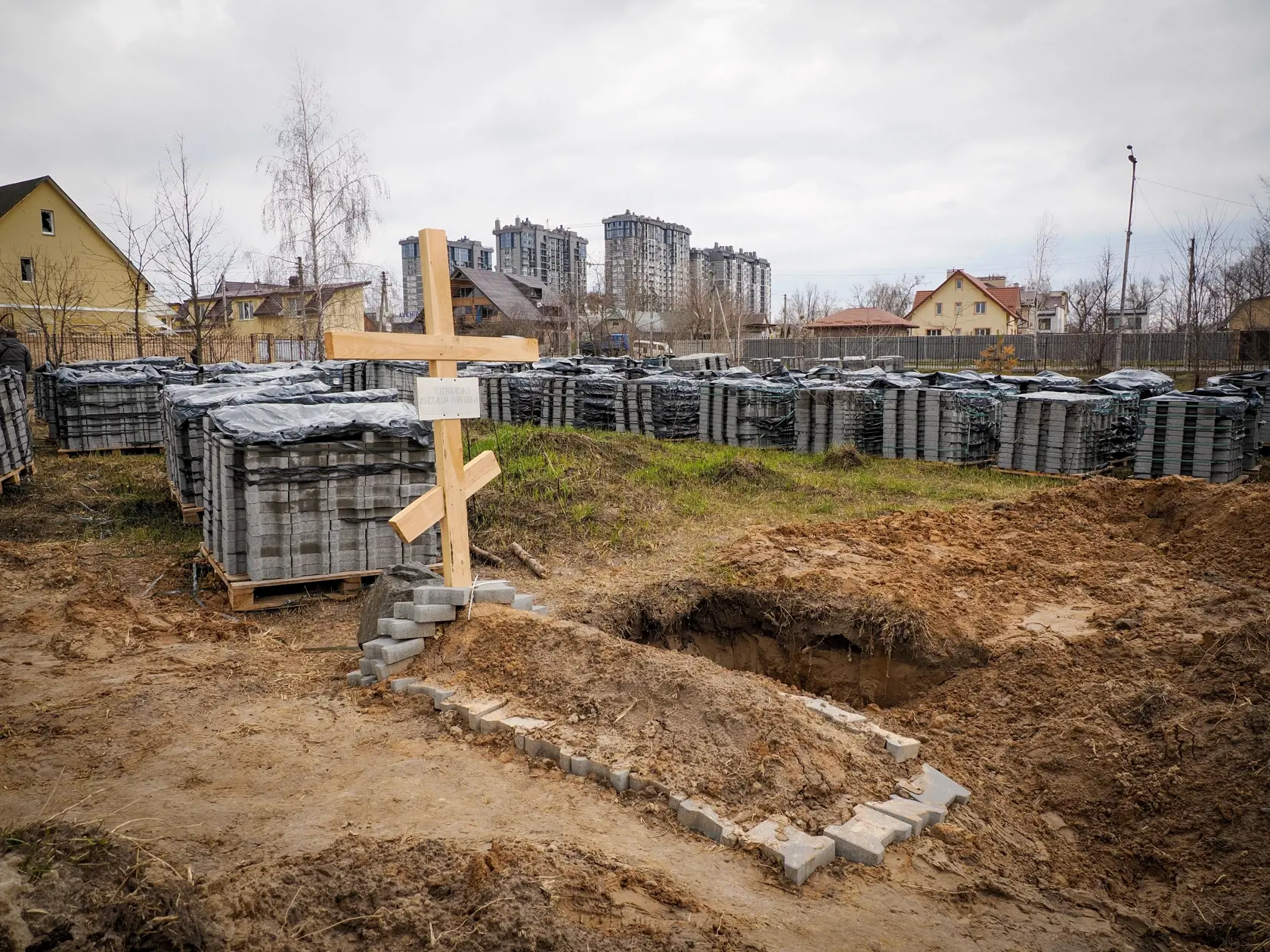 Buča: Zábery z pekla. "musíme ísť ďalej," odkazujú tí, čo prežili.