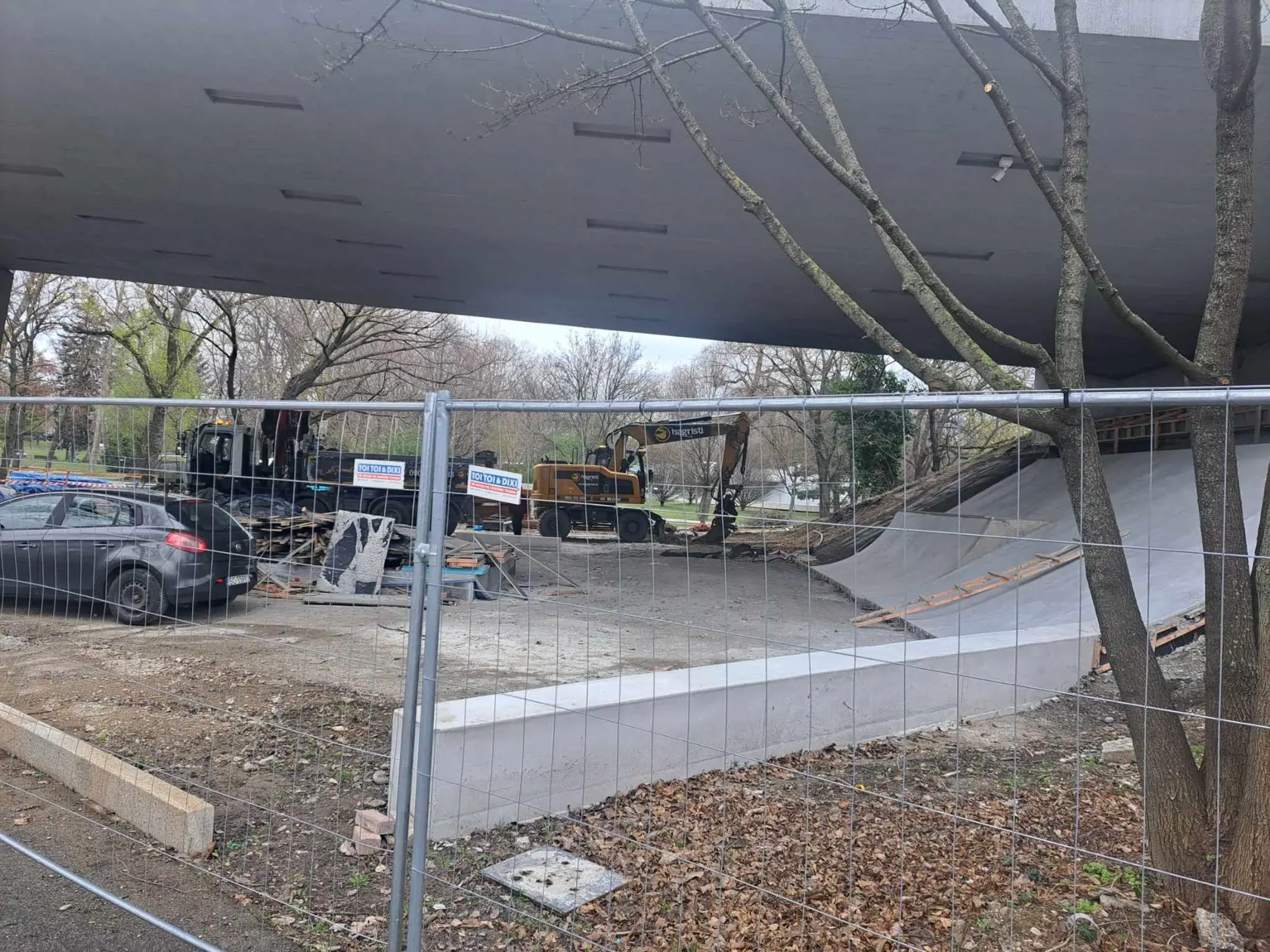 Najvýznamnejším prínosom nového športoviska pod mostom SNP je jeho samotné unikáte umiestnenie.