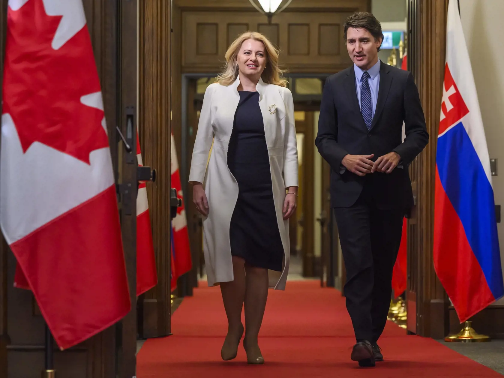 Prezidentka SR Zuzana Čaputová priletela na oficiálnu návštevu Kanady. Na snímke vľavo prezidentka SR Zuzana Čaputová sa stretla v utorok s kanadským premiérom Justinom Trudeauom v Ottawe 30. januára 2024. Naposledy sa oficiálna návšteva slovenskej hlavy štátu v Kanade uskutočnila pred viac ako 20 rokmi. FOTO TASR - Jaroslav Novák