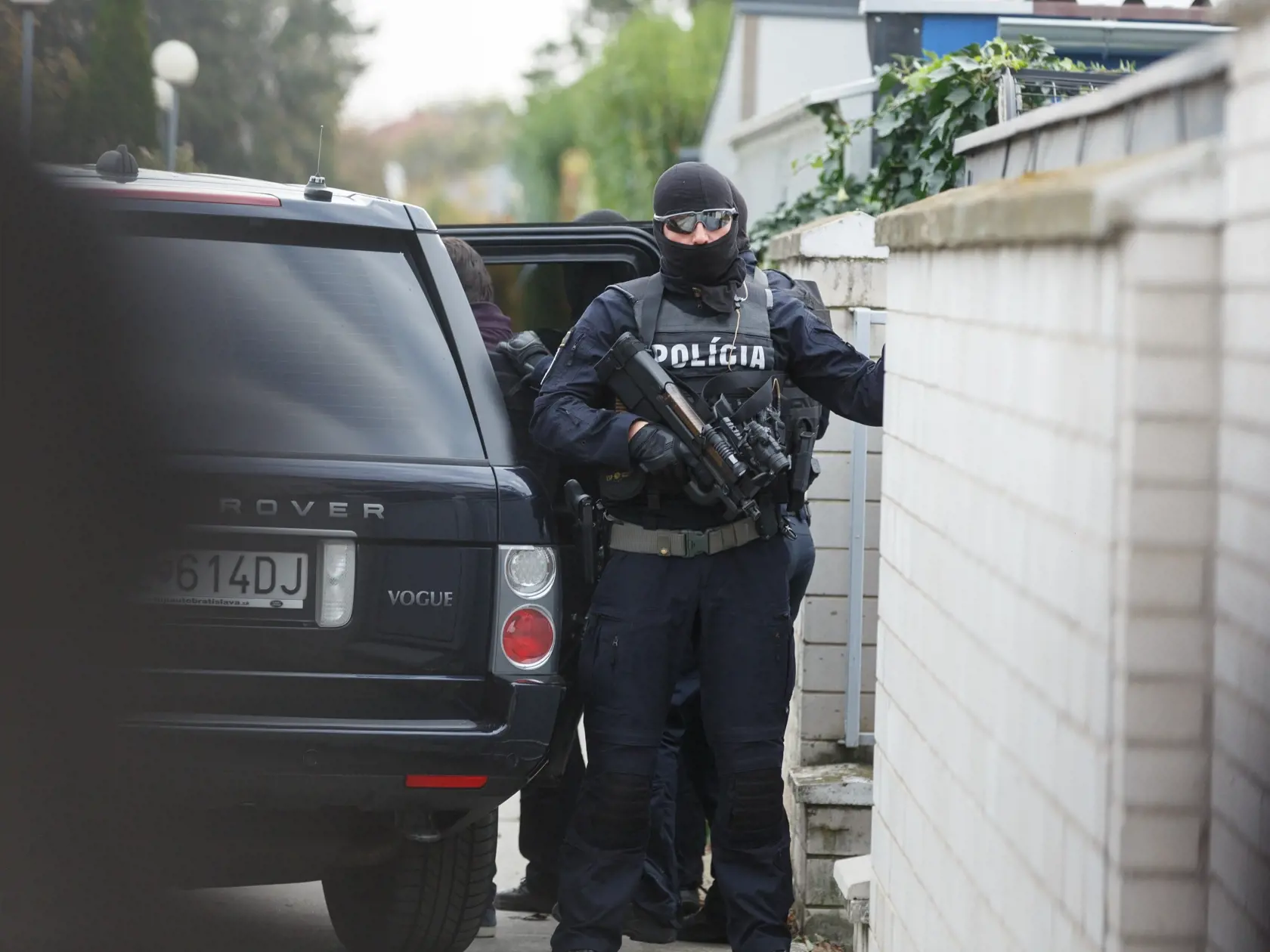 Policajná obhliadka majetkov  Mariána Kocnera. 