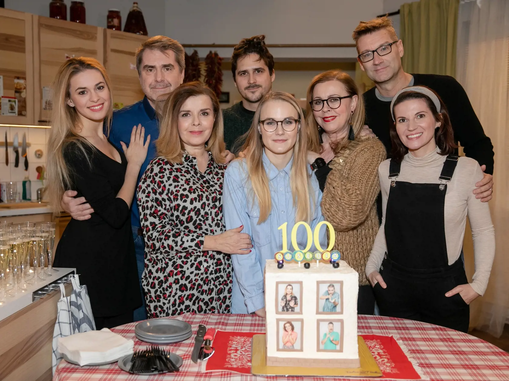 Na povrch vyšlo to, čo malo zostať len medzi hercami z markizáckych Susedov.