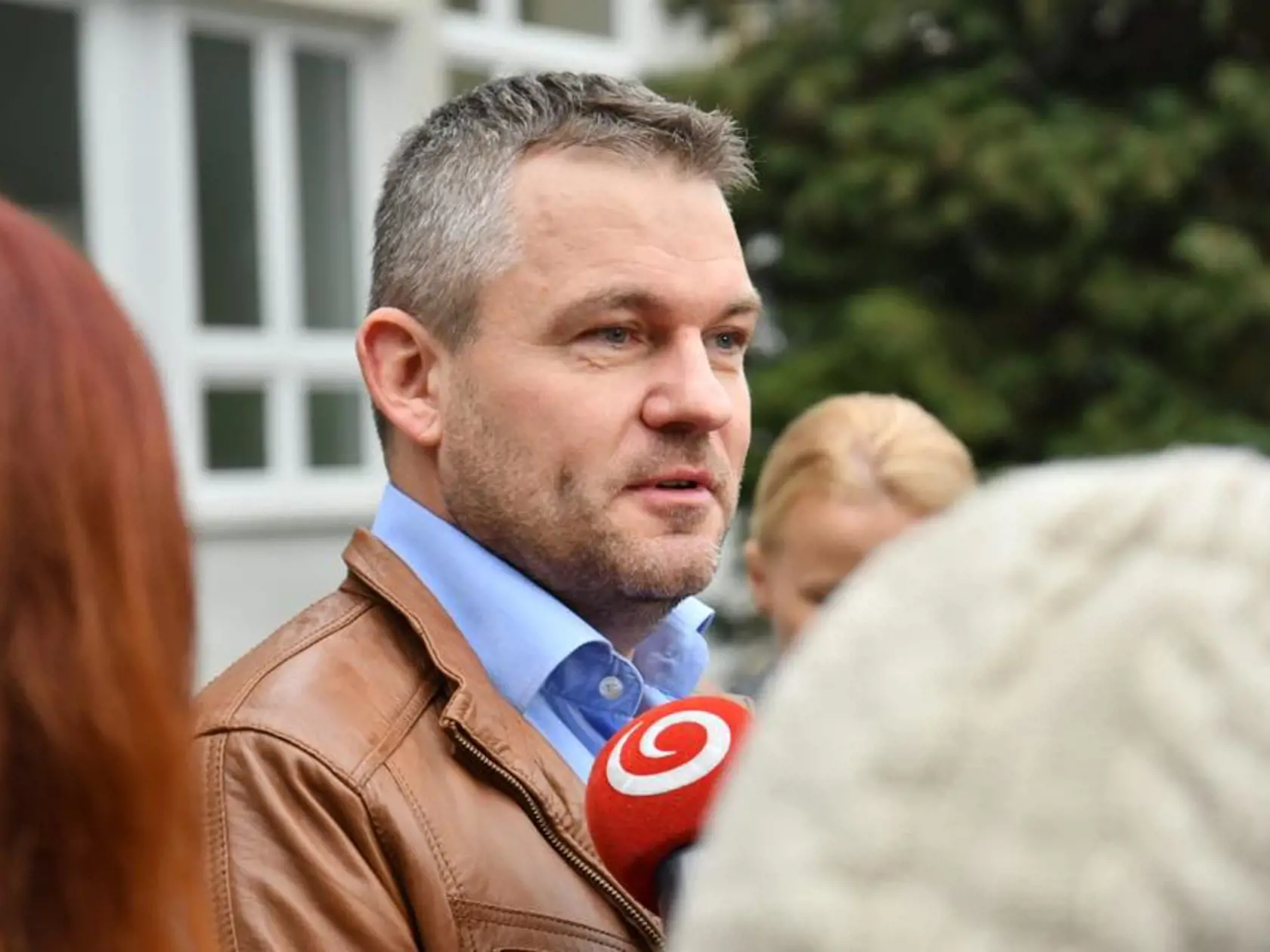 Premiér Peter Pellegrini volil v Banskej Bystrici.