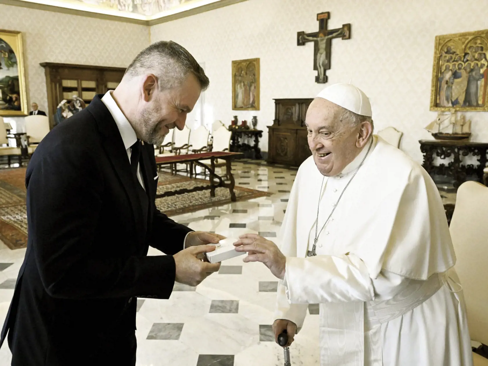 Prezident Peter Pellegrini bol s pápežom Františkom, ktorý ho prijal priamo vo Vatikáne.