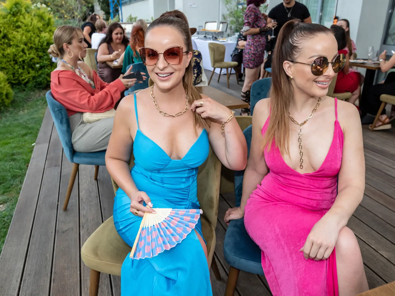 Narodeninová párty TV JOJ v reštaurácii Aušpic. Na snímke Veronika Nízlová a Daniela Nízlová.
