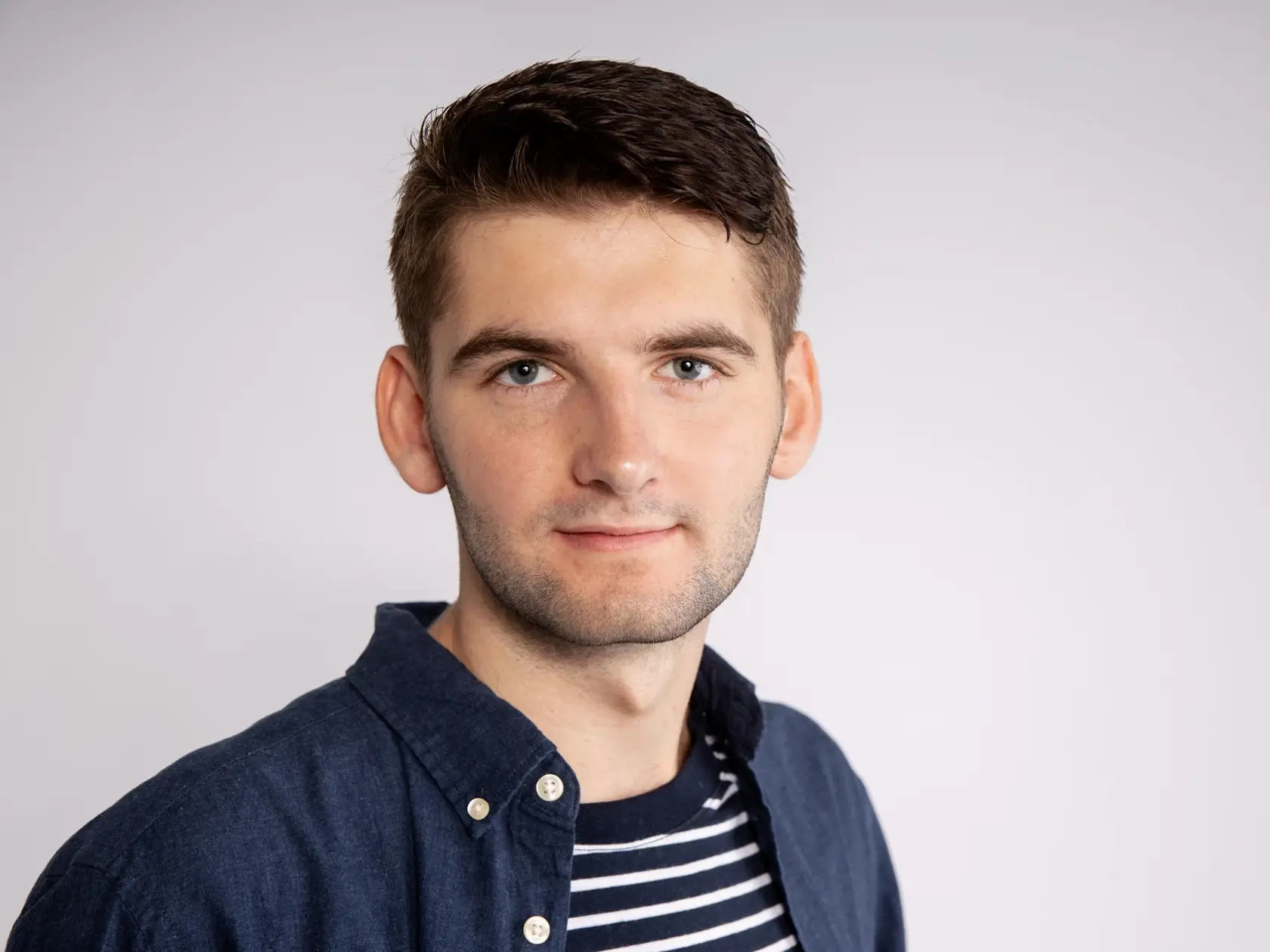 Martin Kollár (20) z Handlovej. Povolanie: nezamestnaný. Zastupuje ZÁPAD.