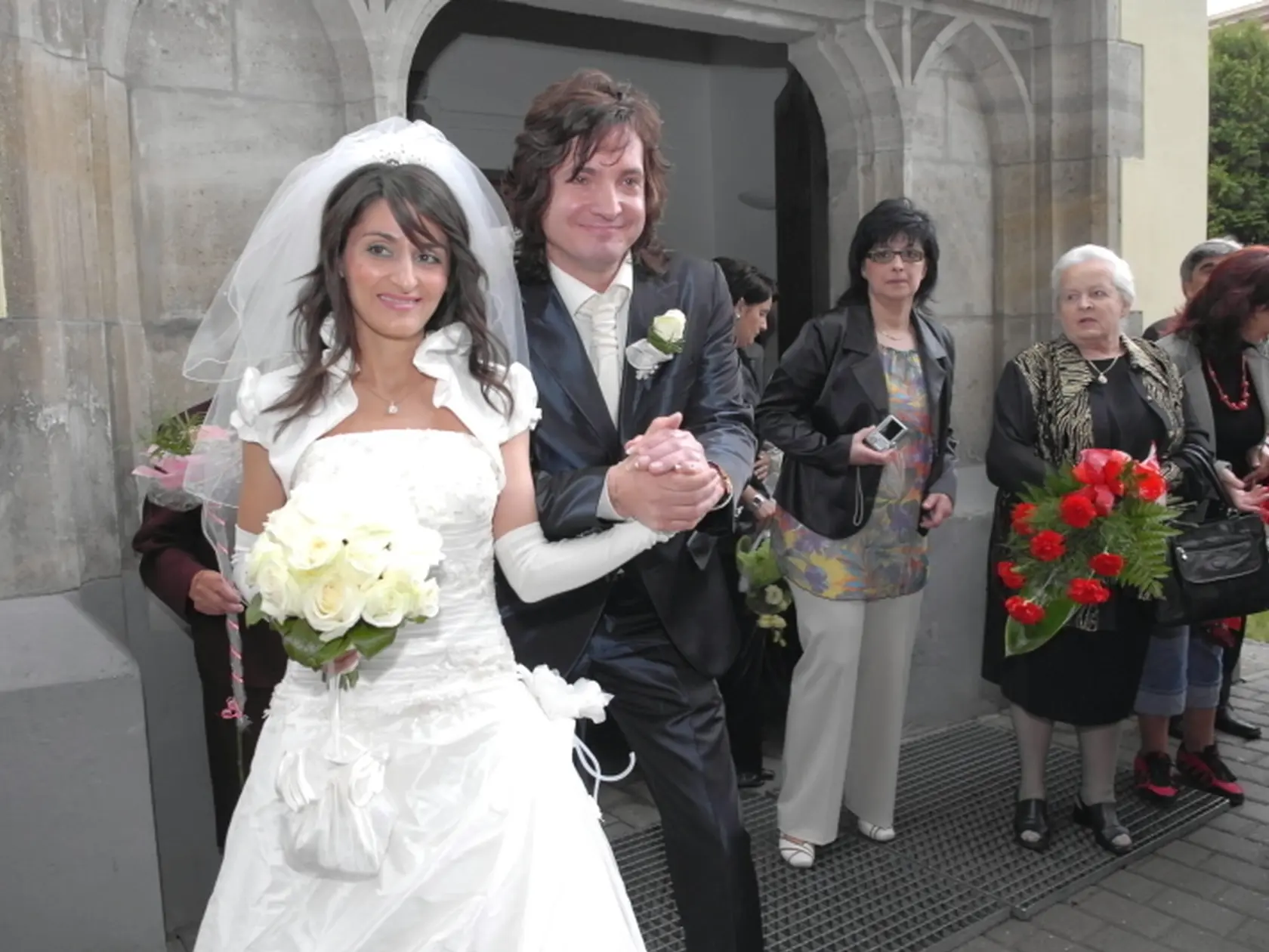 Spevák Maťo Ďurinda a jeho Mirka mali svadbu v júni 2009 v kostole v Humennom.