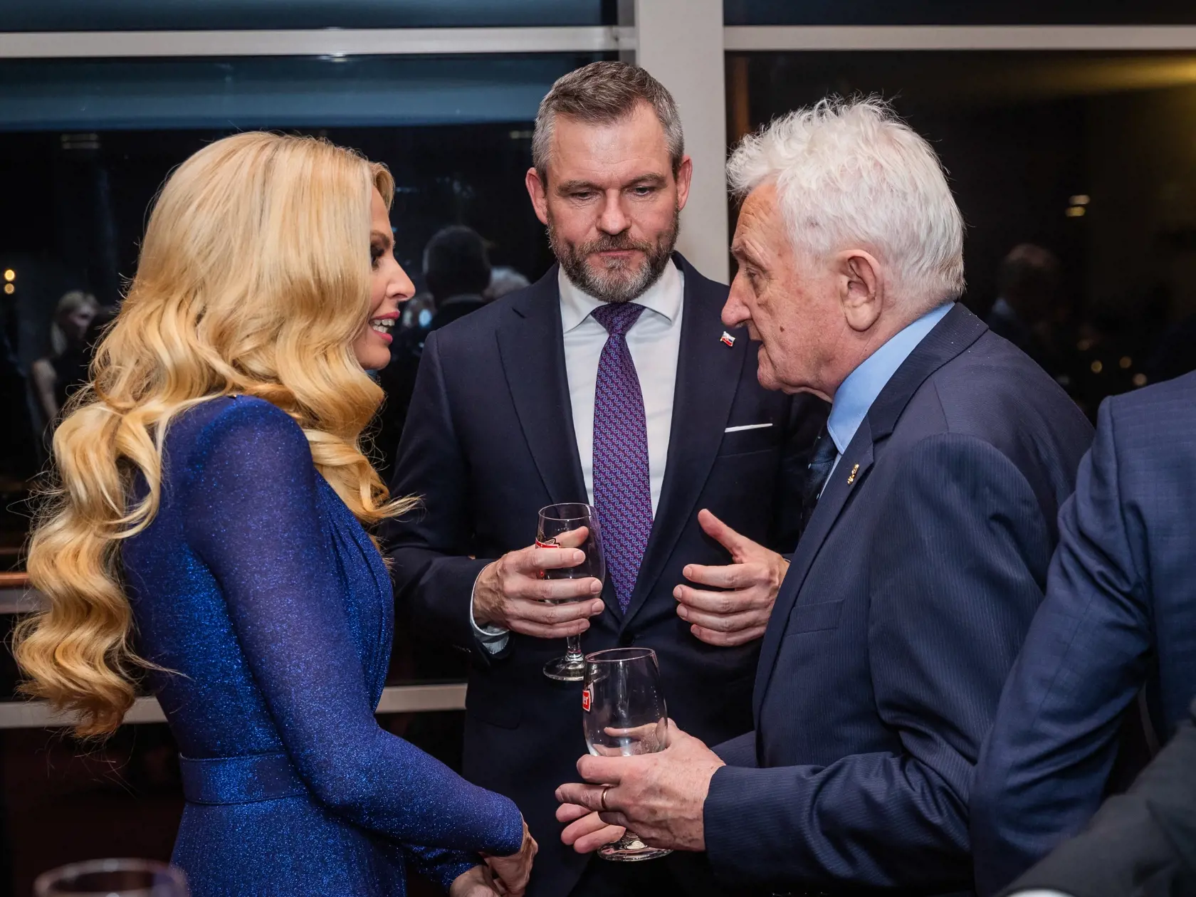Na snímke Peter Pellegrini a Marianna Ďurianová počas rautu po slávnostnom galavečeri Športovec roka 2023. 