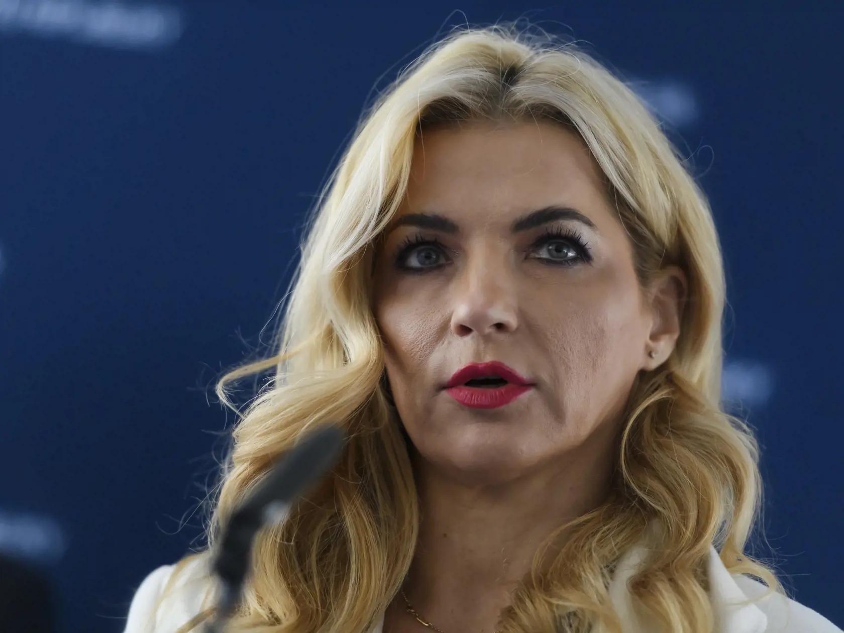 Na snímke ministerka kultúry SR Martina Šimkovičová (nominantka SNS) počas tlačovej konferencie po výjazdovom rokovaní vlády v Dolnej Krupej, okres Trnava 24. apríla 2024. FOTO TASR - Jaroslav Novák