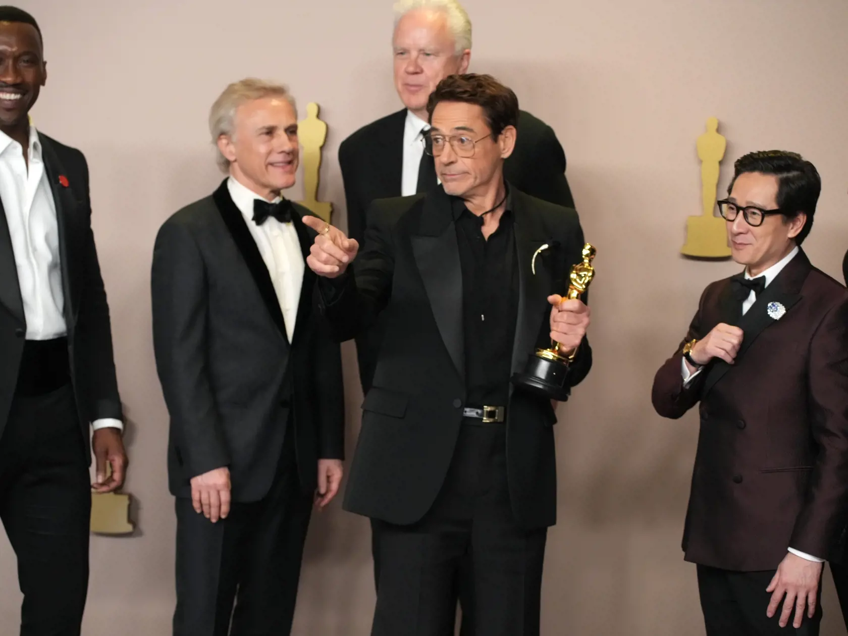 Robert Downey Jr. si zo seba vie urobiť žart tiež.