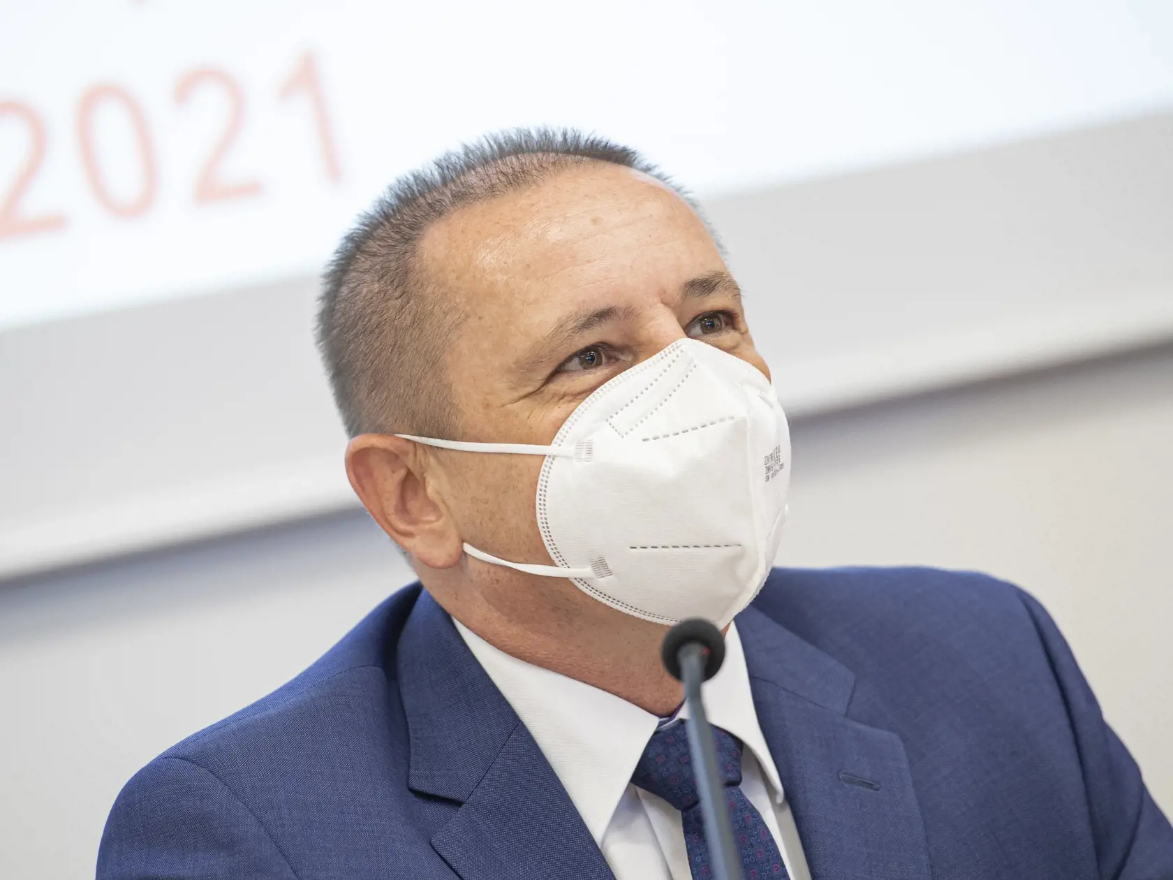 Z tlačovej konferencie Štatistického úradu (ŠÚ) SR - sčítanie obyvateľov k Vyhodnoteniu zberu dát od obyvateľov v rámci celoštátneho Sčítania obyvateľov, domov a bytov (SODB) 2021. Na snímke predseda Štatistického úradu SR Alexander Ballek. Bratislava, 15. júna 2021. FOTO TASR - Michal Svítok