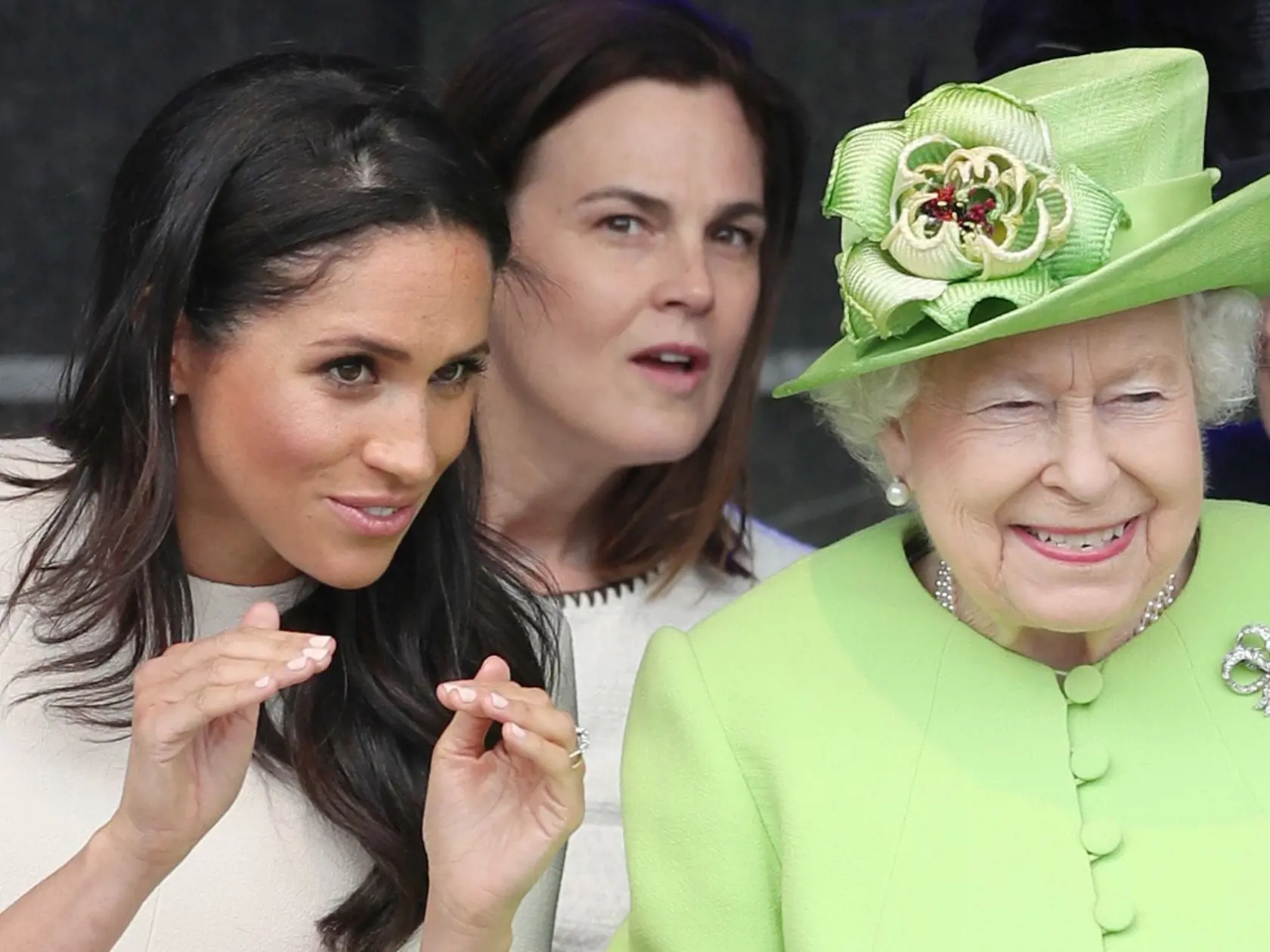 Mehgan Markle, kráľovná Alžbeta