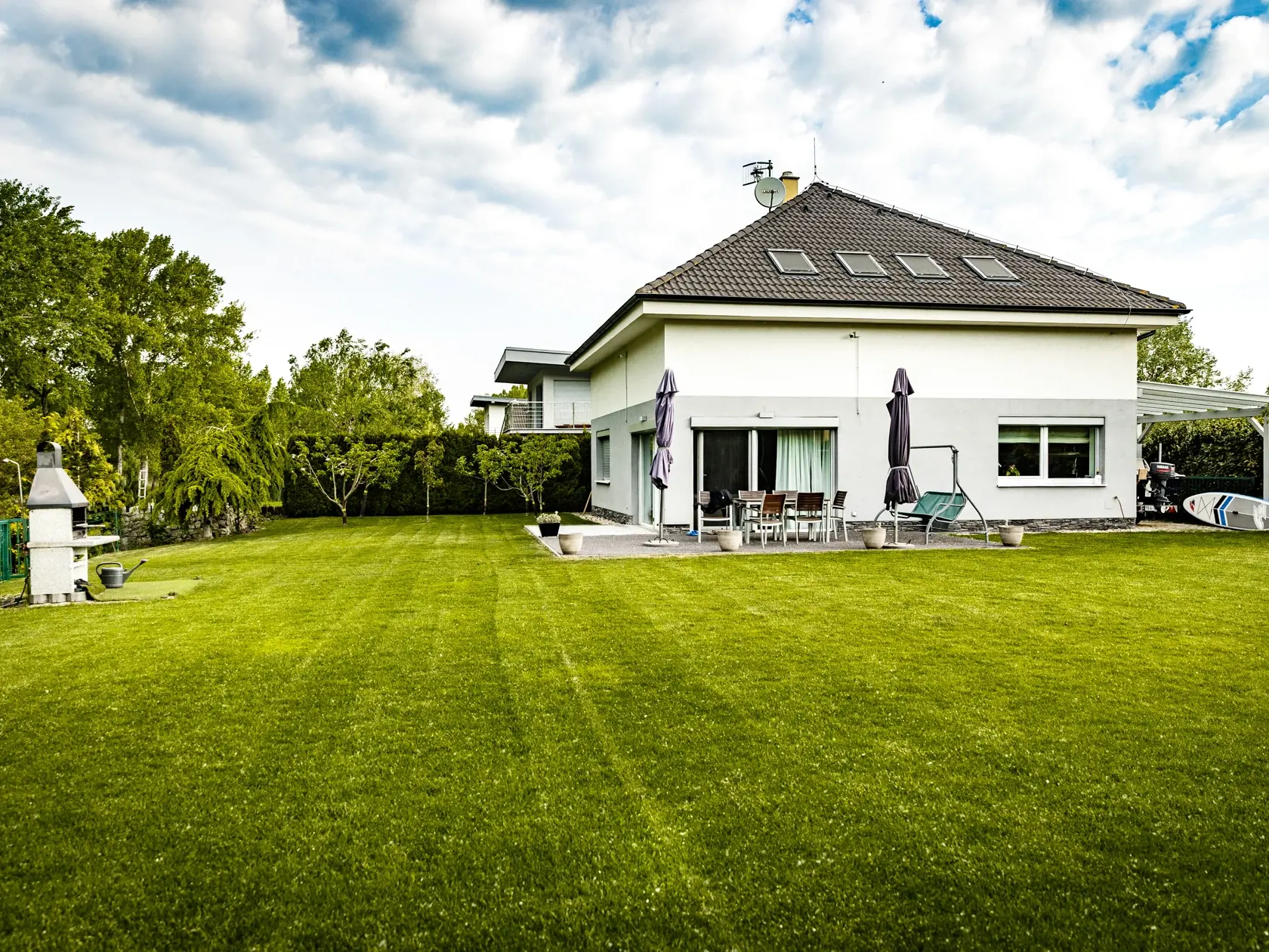 Krošlák a jeho luxusný dom v obci Vojka nad Dunajom.