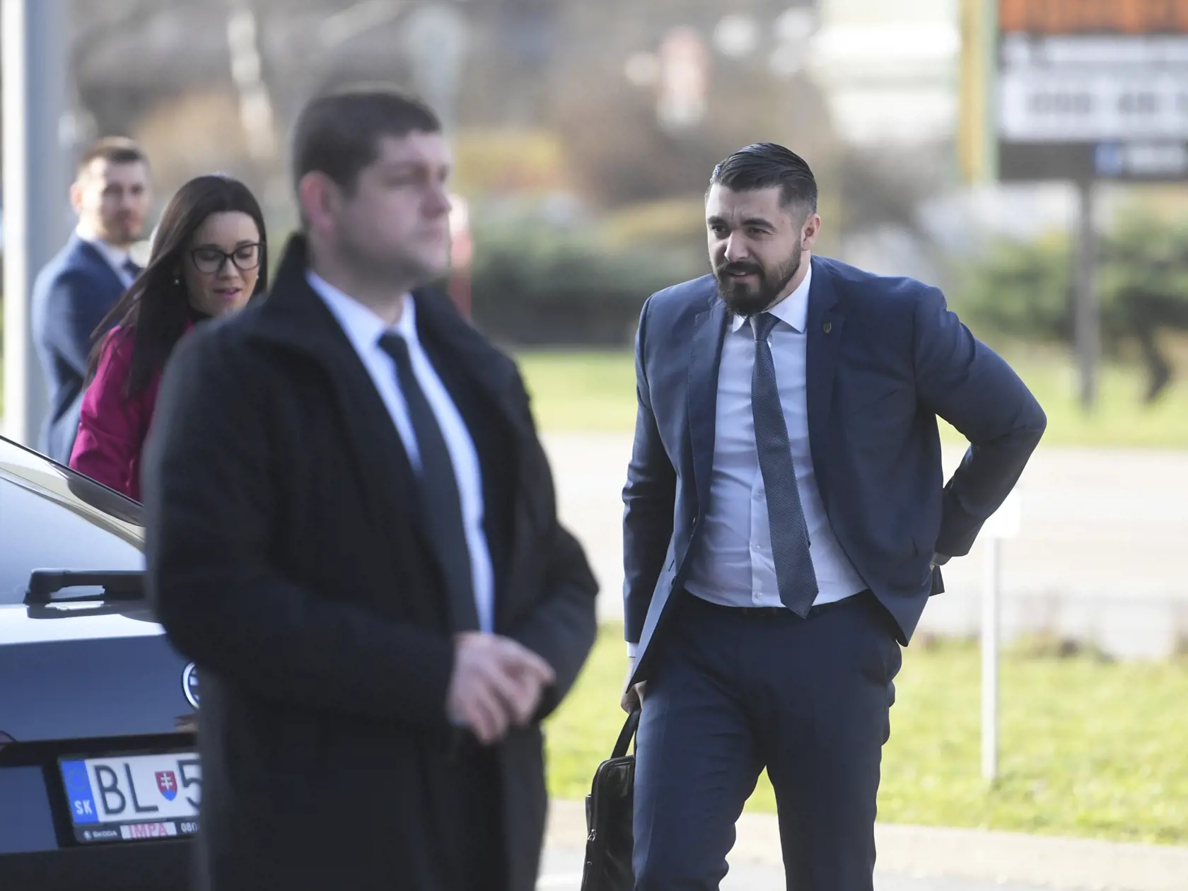 Na snímke štátny tajomník Ministerstva spravodlivosti SR Pavol Gašpar prichádza na výjazdové rokovanie vlády SR do Univerzitného vedeckého parku Technicom v Košiciach 28. februára 2024. Témou rokovania je budúcnosť automobilového priemyslu na Slovensku. FOTO TASR – František Iván 