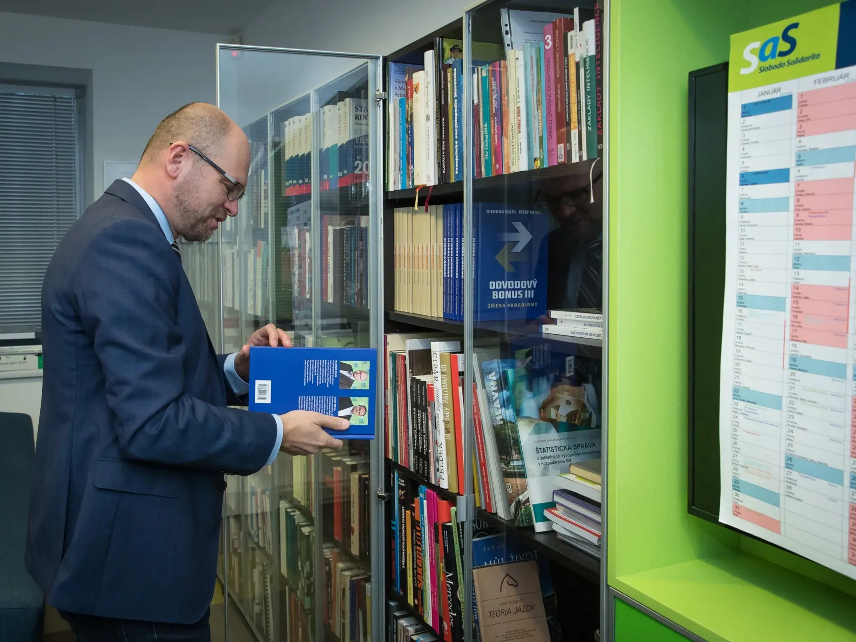 Rozhovor s lídrom politickej strany Sloboda a Solidarita (SaS) Richardom Sulíkom o aktuálnom dianí v starne a jeho pohľade na súčasnú politickú situáciu na Slovensku. Rozhovor pre týždenník Plus 7 dní.