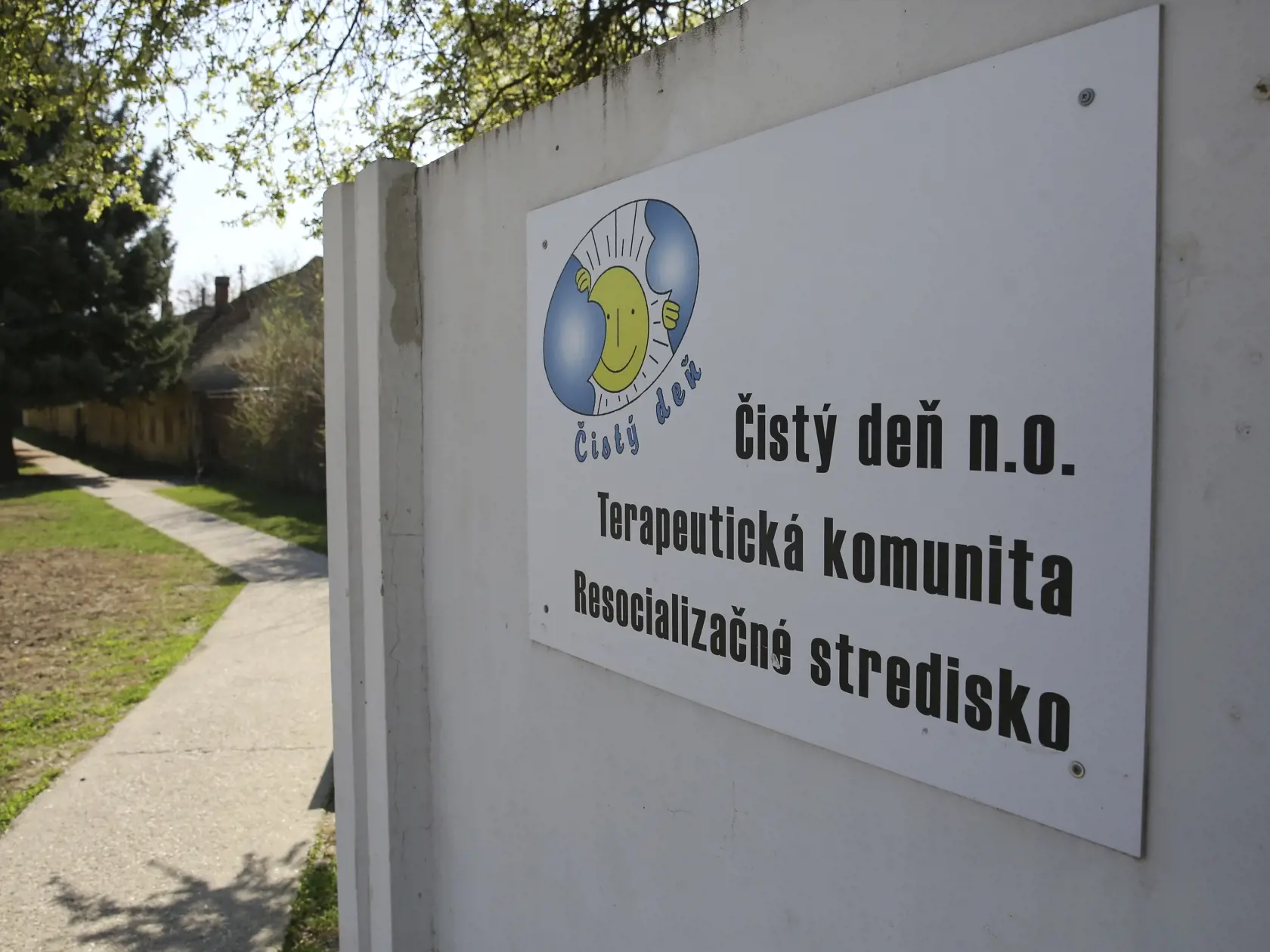Na bývalé resocializačné zariadenie Čistý deň bola Trnavskou župou podaná žaloba