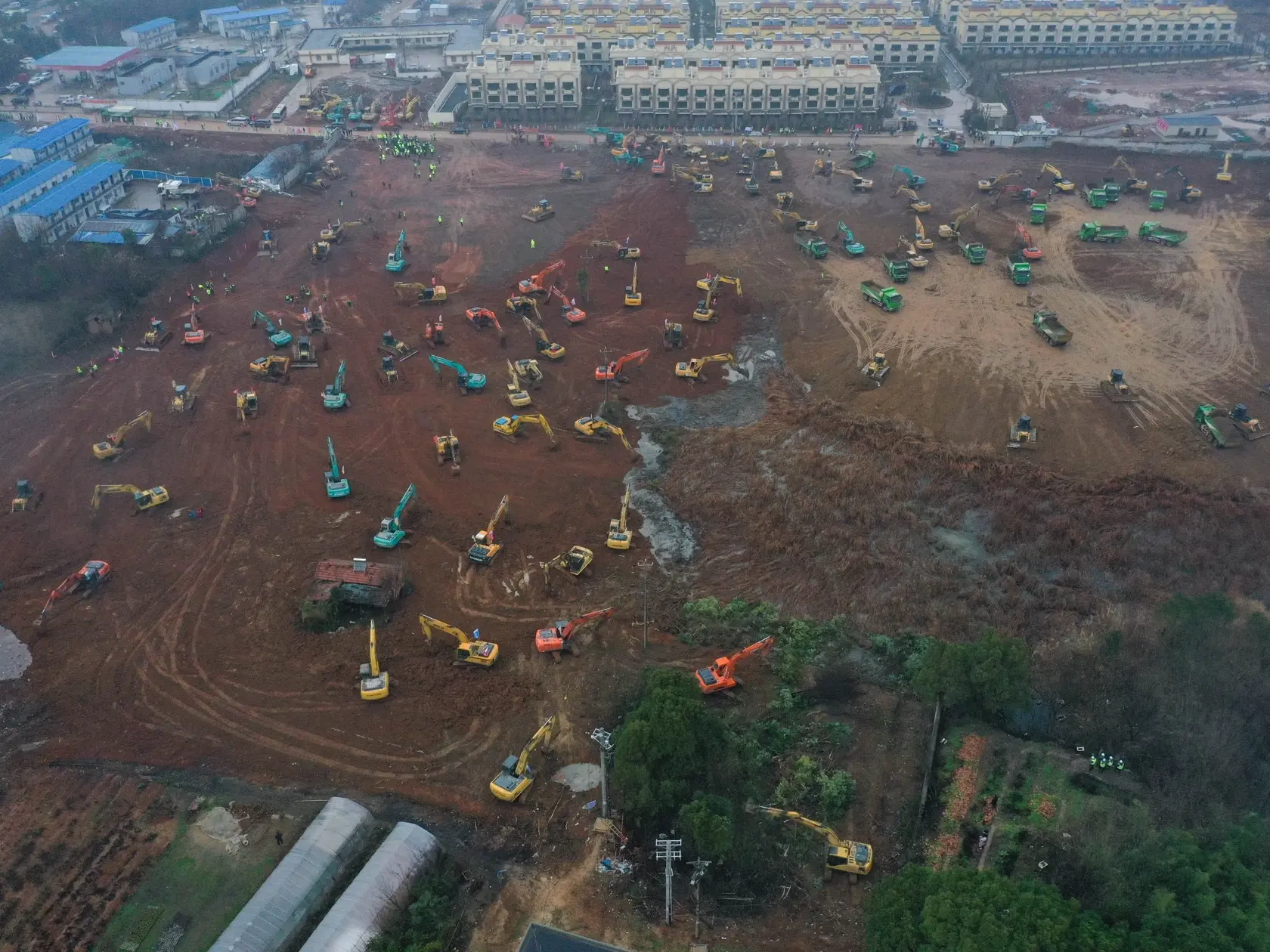 V Číne pre epidémiu vírusu postavia nemocnicu s kapacitou 1000 lôžok a rozlohou 25-tisíc metrov štvorcových.