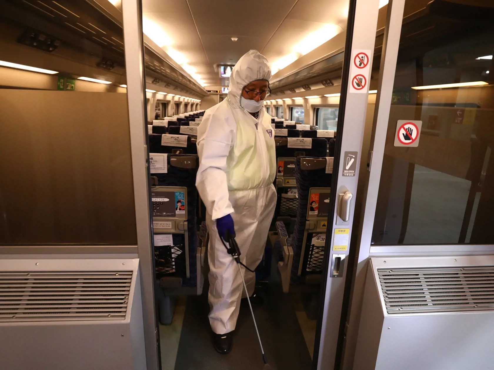 V Číne pre epidémiu vírusu postavia nemocnicu s kapacitou 1000 lôžok a rozlohou 25-tisíc metrov štvorcových.