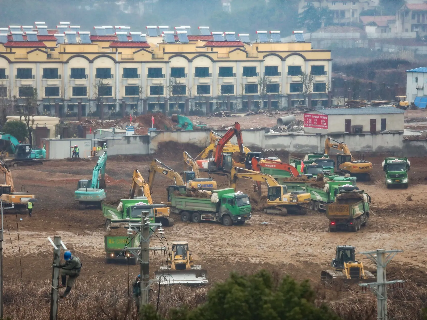 V Číne pre epidémiu vírusu postavia nemocnicu s kapacitou 1000 lôžok a rozlohou 25-tisíc metrov štvorcových.