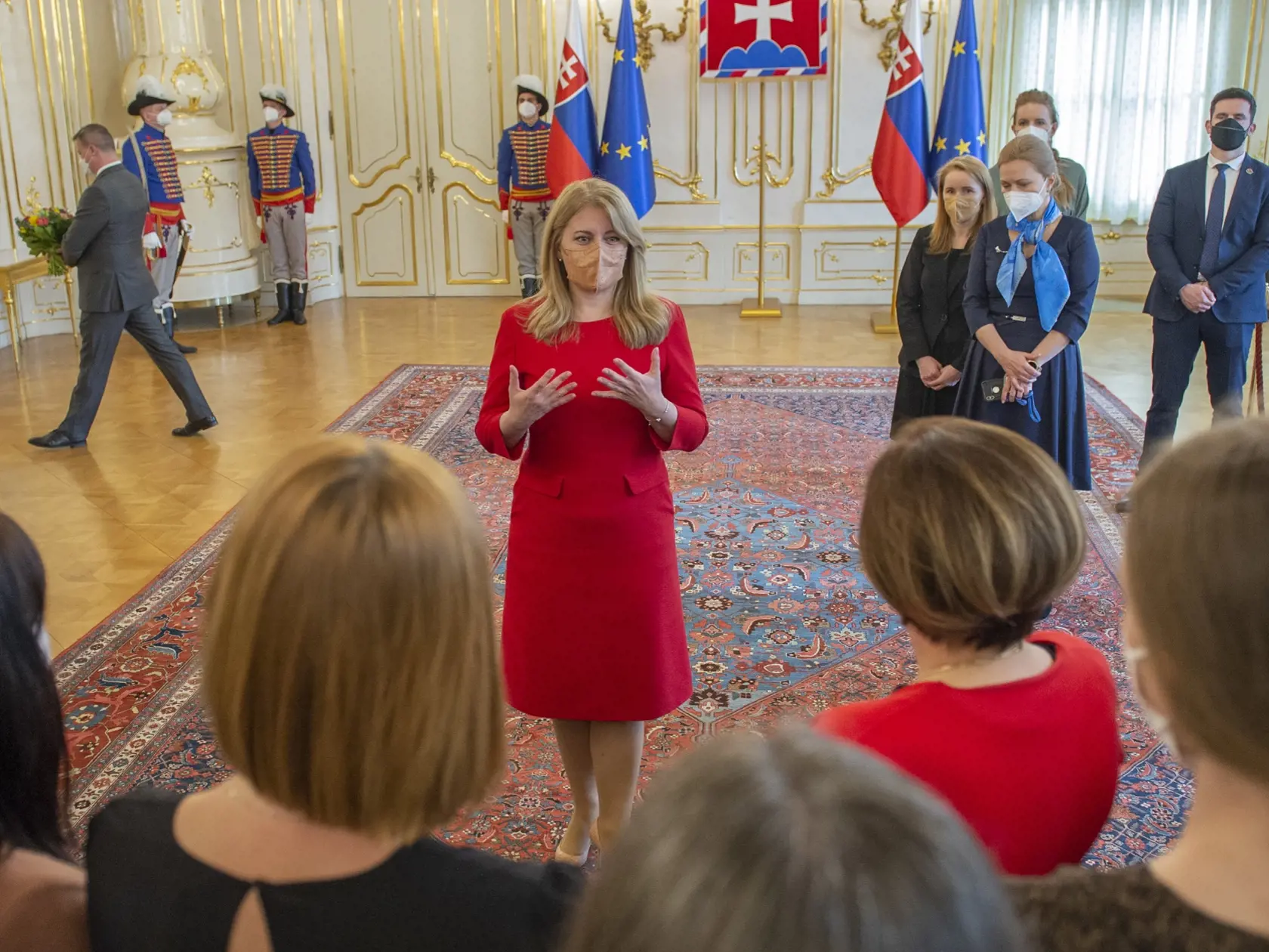Na snímke prezidentka SR Zuzana Čaputová prijala nominovaných v rámci podujatia Dobrovoľník roka 5. apríla 2022 v Bratislave. FOTO TASR - Martin Baumann