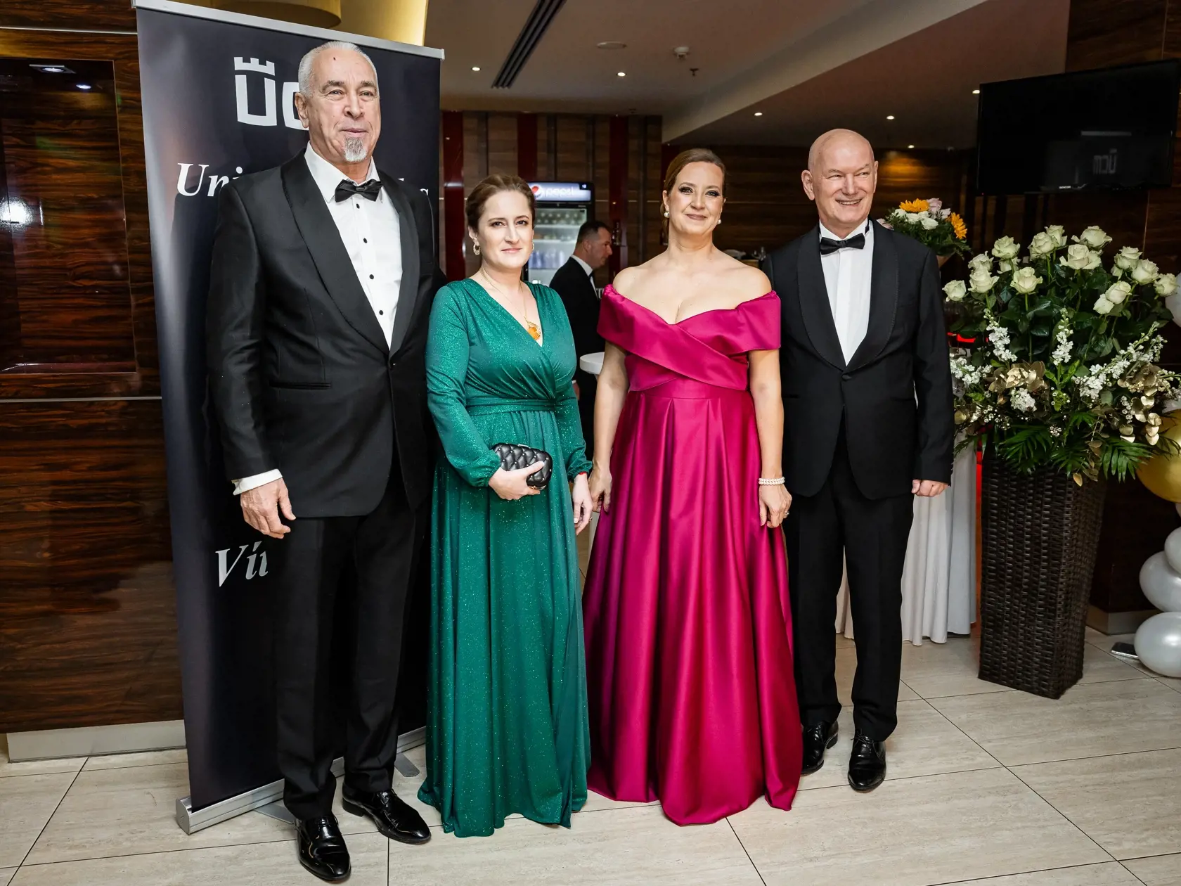 2. ročník univerzitného plesu v Trnave. Rektorka UCM, prof. Mgr. Katarína Slobodová Nováková, PhD., dekan Fakulty zdravotníckych vied UCM v Trnave Juraj Štofko a Marián Greksa s manželkou.
