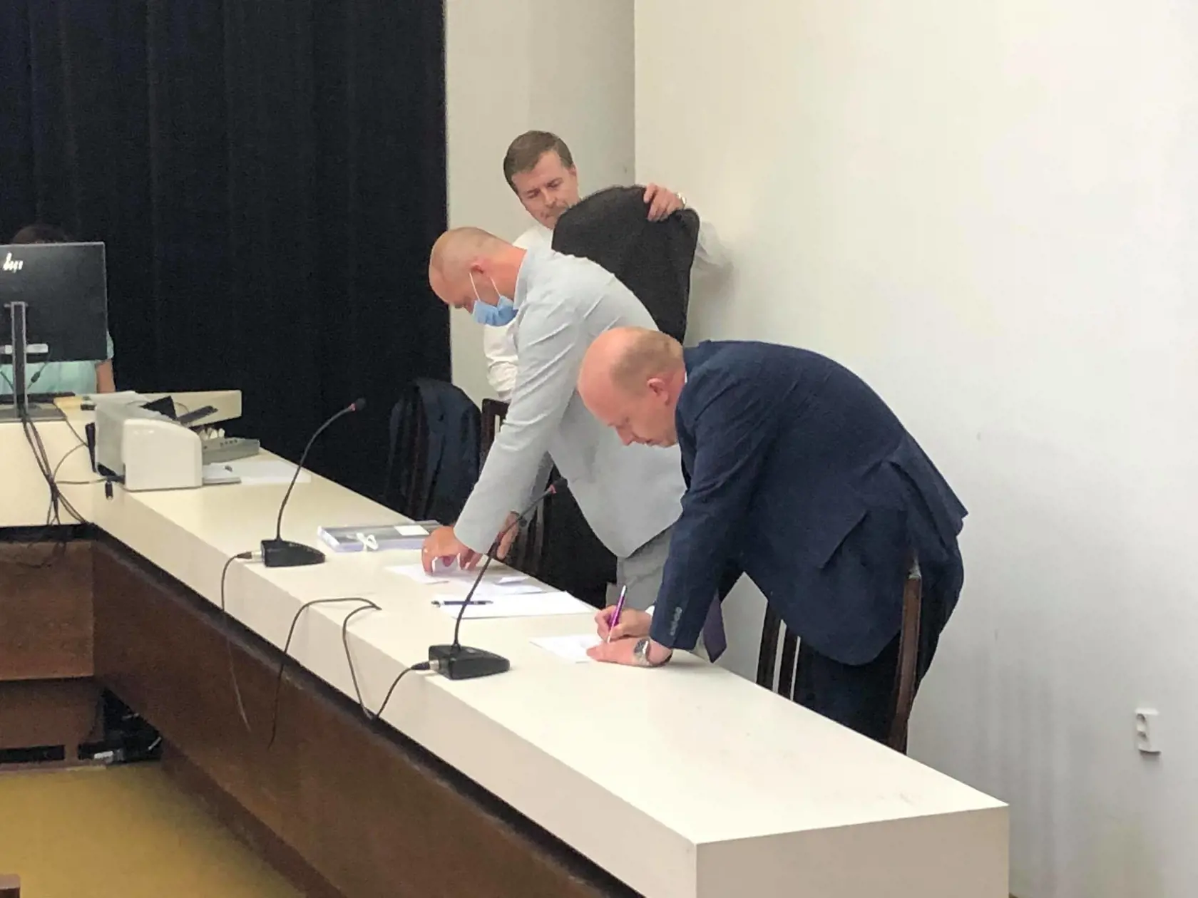 Norbert Bödör sa dostavil na pojednávanie v Bratislave. Najvyšší súd rozhodol o jeho vzatí do väzby.