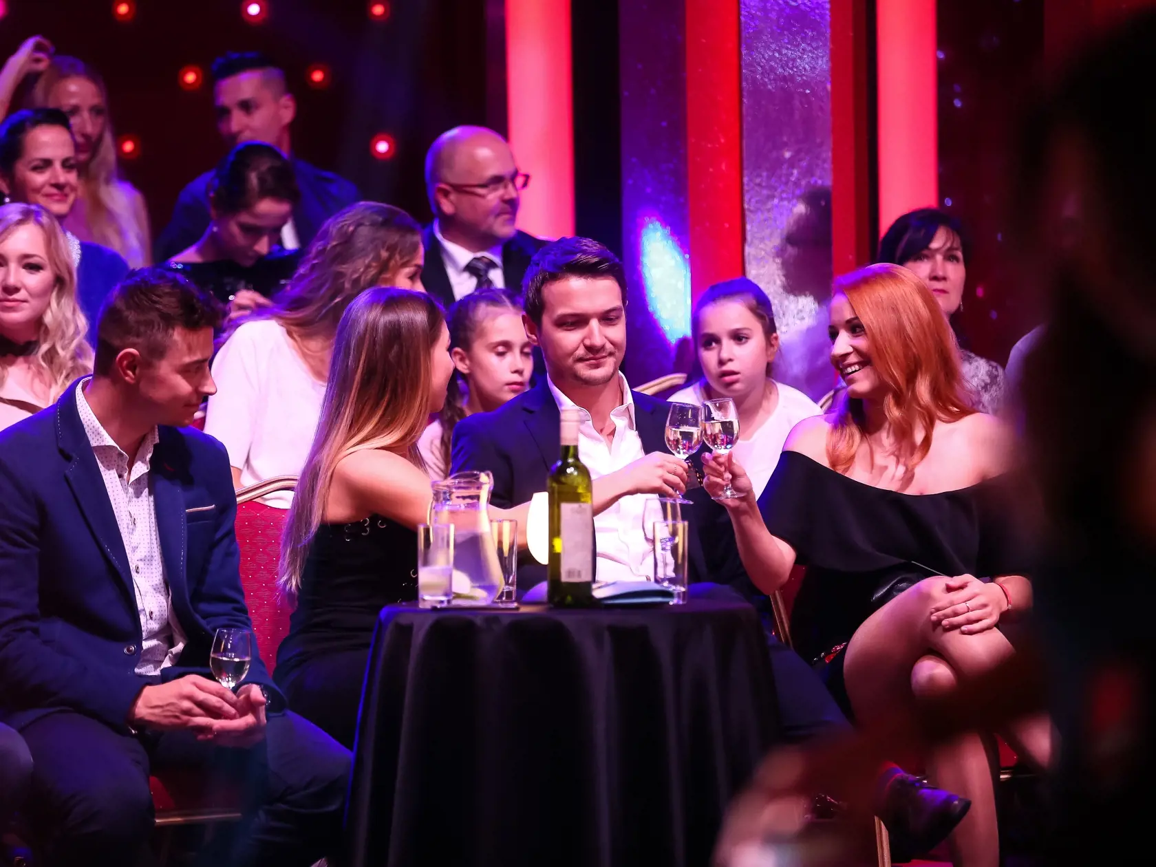 Natáčanie tanečnej šou Let´s Dance 2017 počas 7. kola súťaže Viktor Vincze