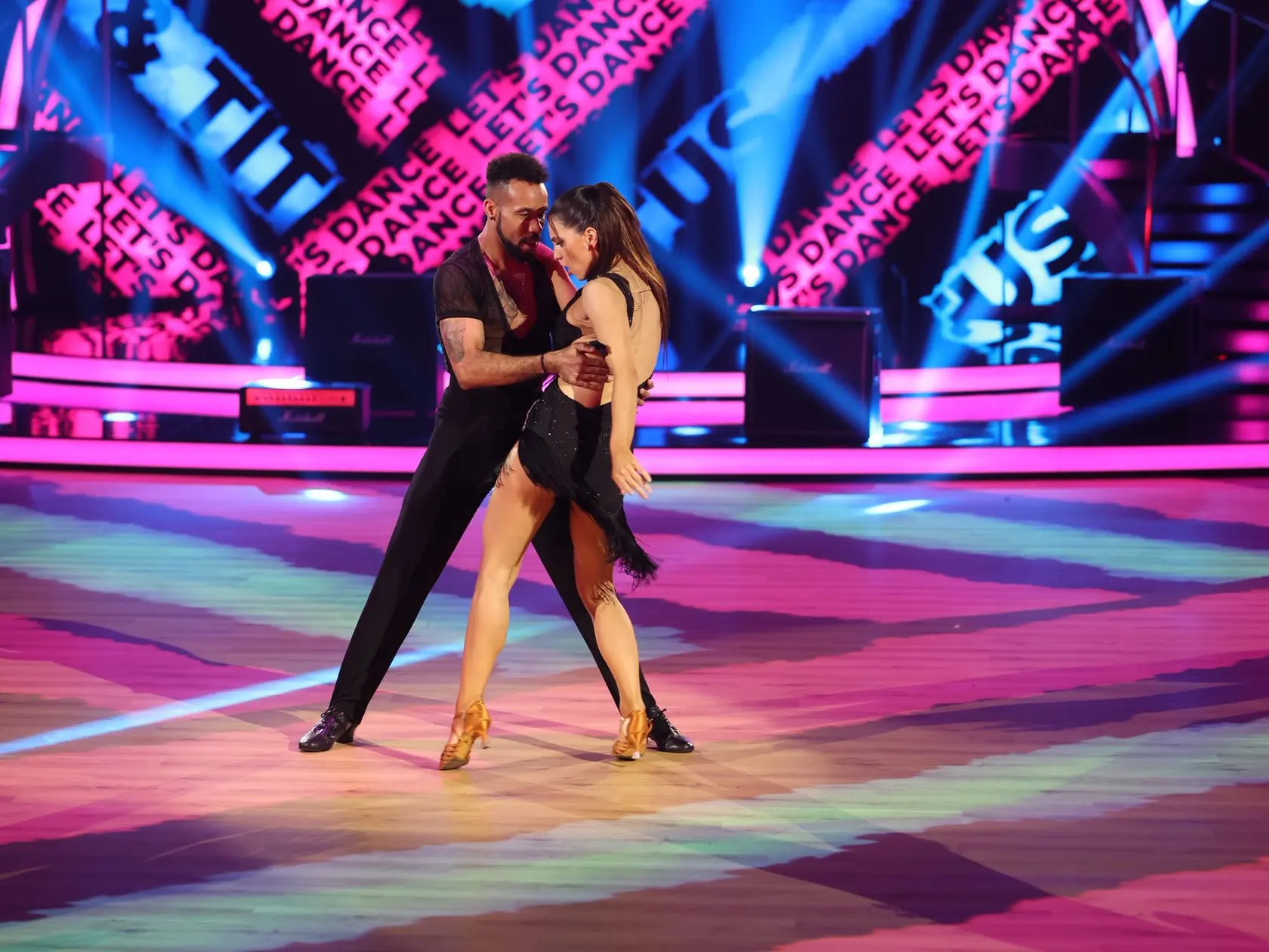 Finálové kolo Let's Dance. Na snímke Ráchel Šoltésová a Titus Ablorh.