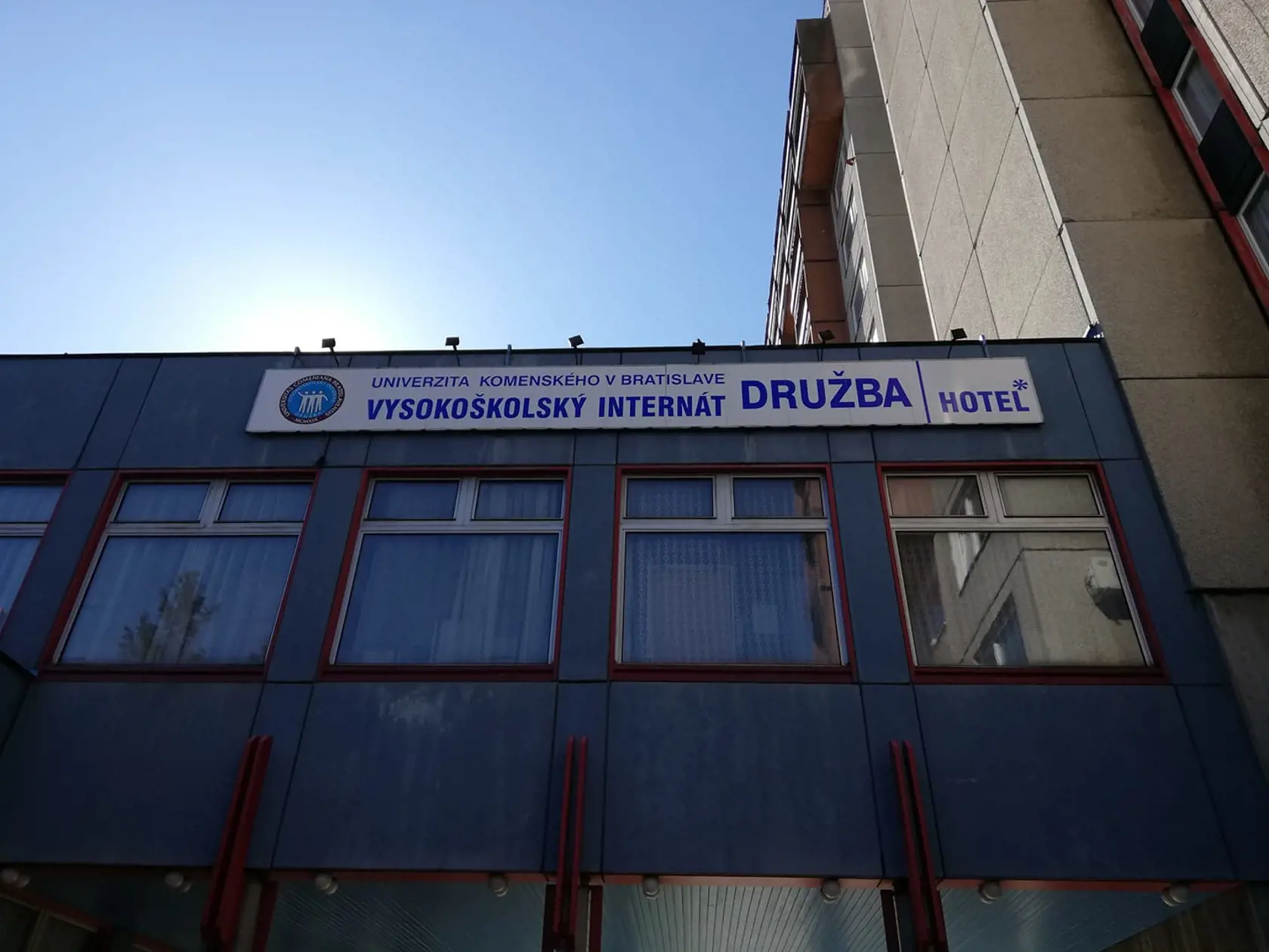 Vysokoškolský internát Družba je v červenej fáze, opatrenia sú prísne.