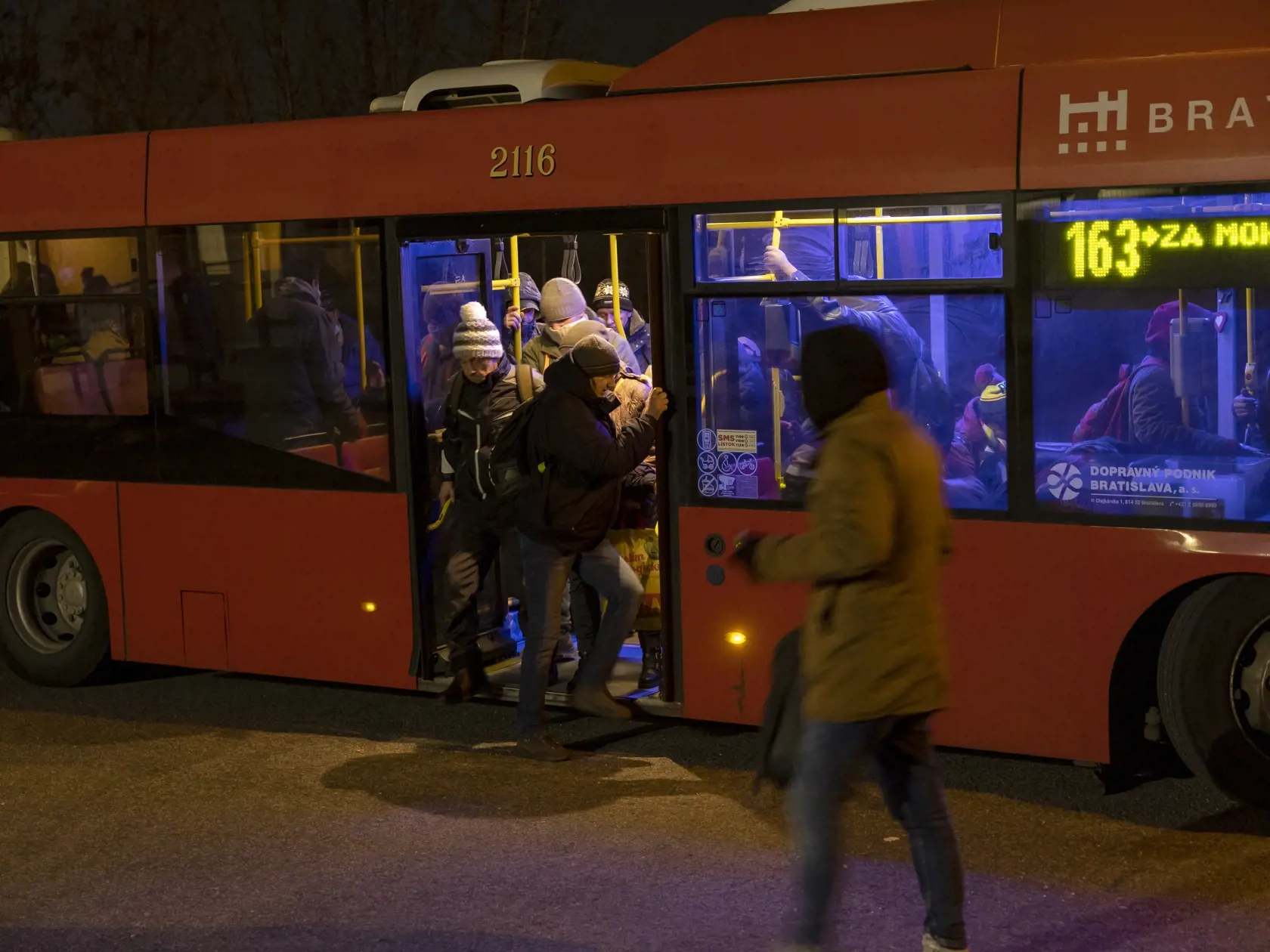 Šofér Roman (45) nazýva svoj autobus najsmradľavejšou linkou.