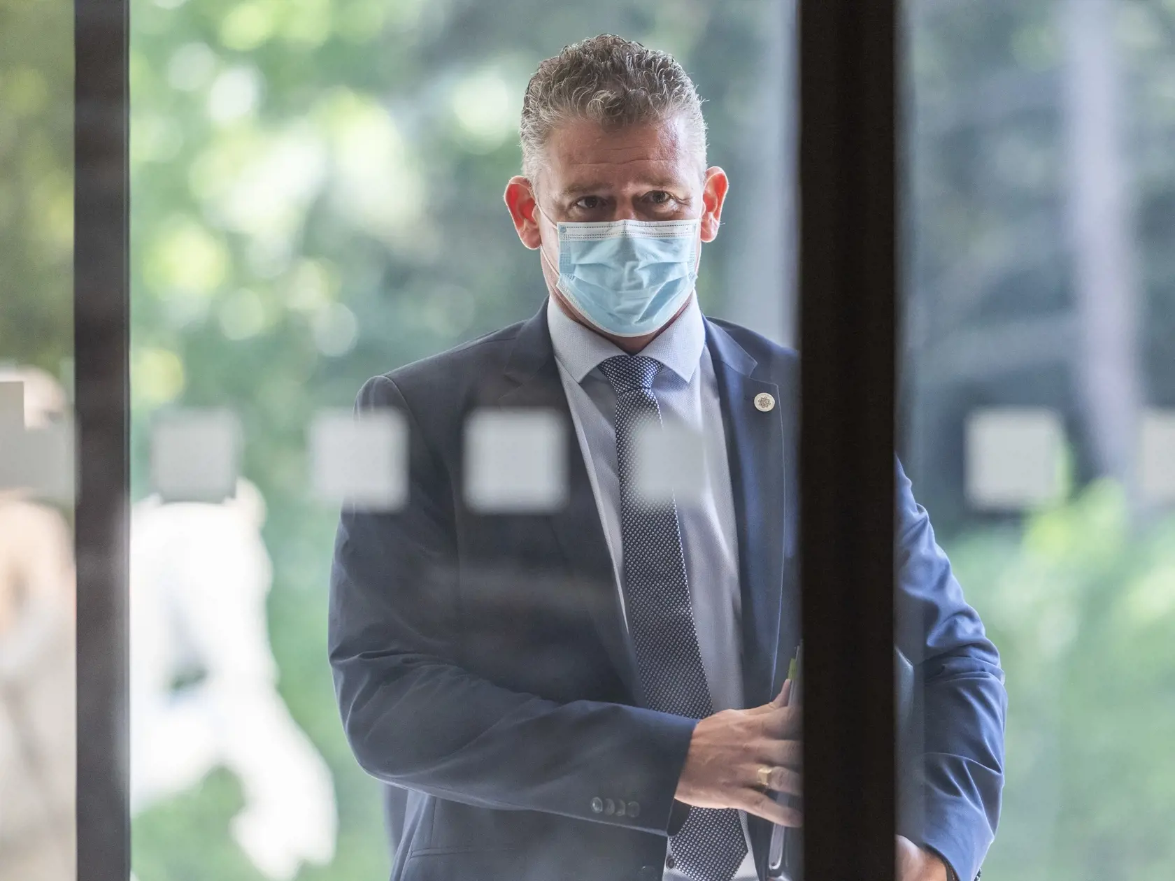 Minister vnútra Roman Mikulec si od Šáteka vyslúžil vlnu kritiky.