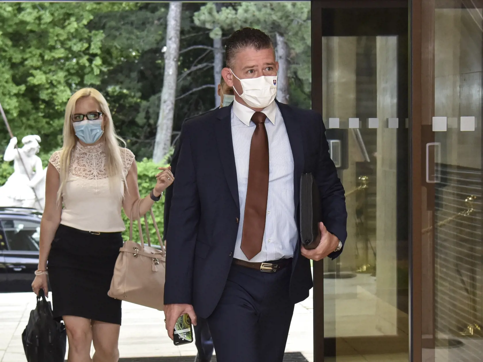 Minister vnútra Roman Mikulec si od Šáteka vyslúžil vlnu kritiky.