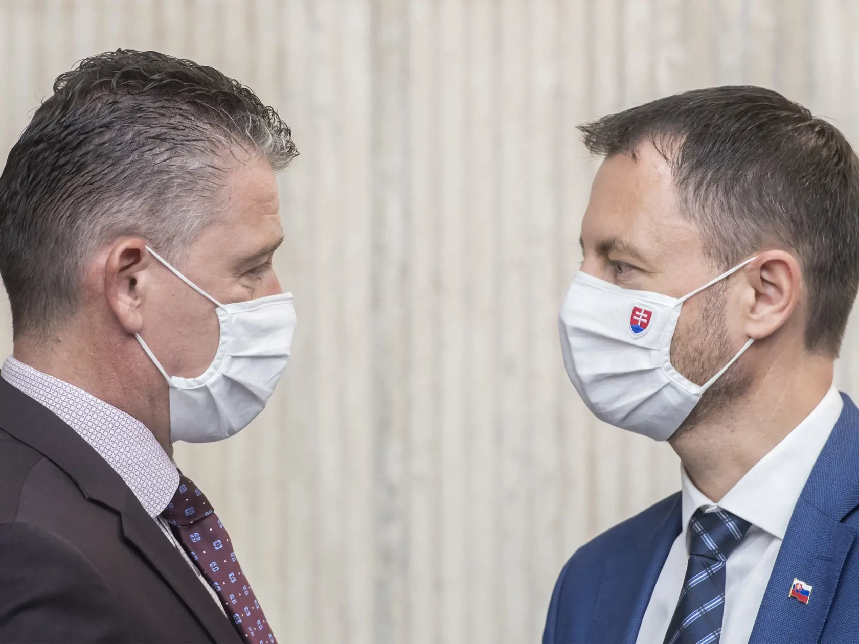 Minister vnútra Roman Mikulec si od Šáteka vyslúžil vlnu kritiky.