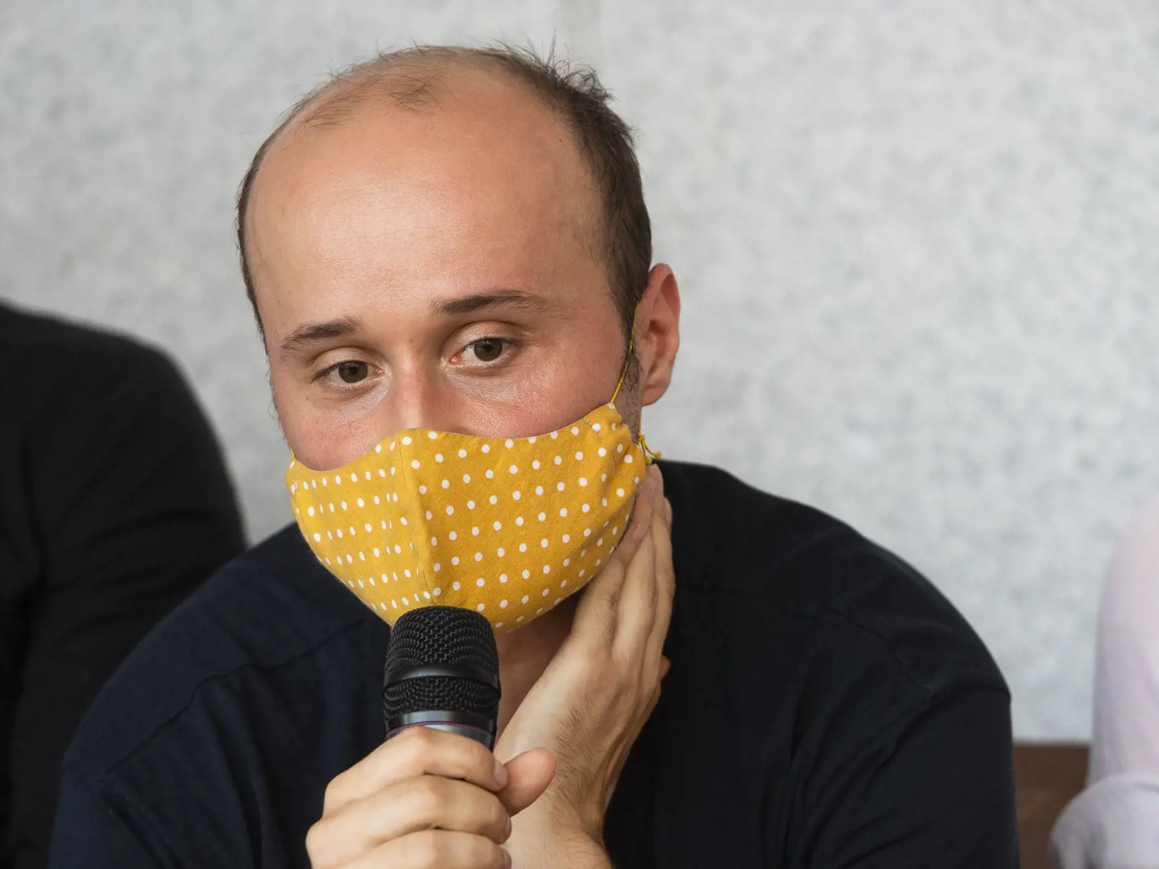 Na snímke autor hudby Daniel Fischer počas tlačovej konferencie Slovenského národného divadla s tvorcami pripravovanej premiéry hry Hriech/Její pastorkyňa v Bratislave 10. septembra 2020. FOTO TASR - Jaroslav Novák