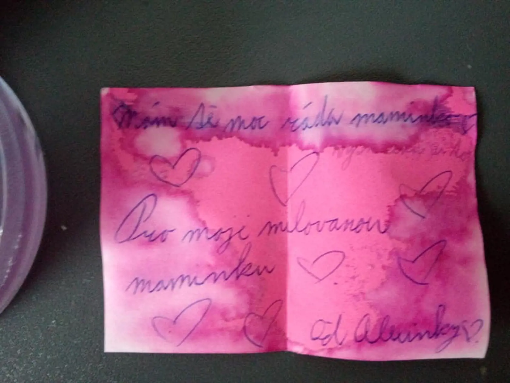 V listoch sa Alexia vyznáva zo svojich citov k svojej mame.