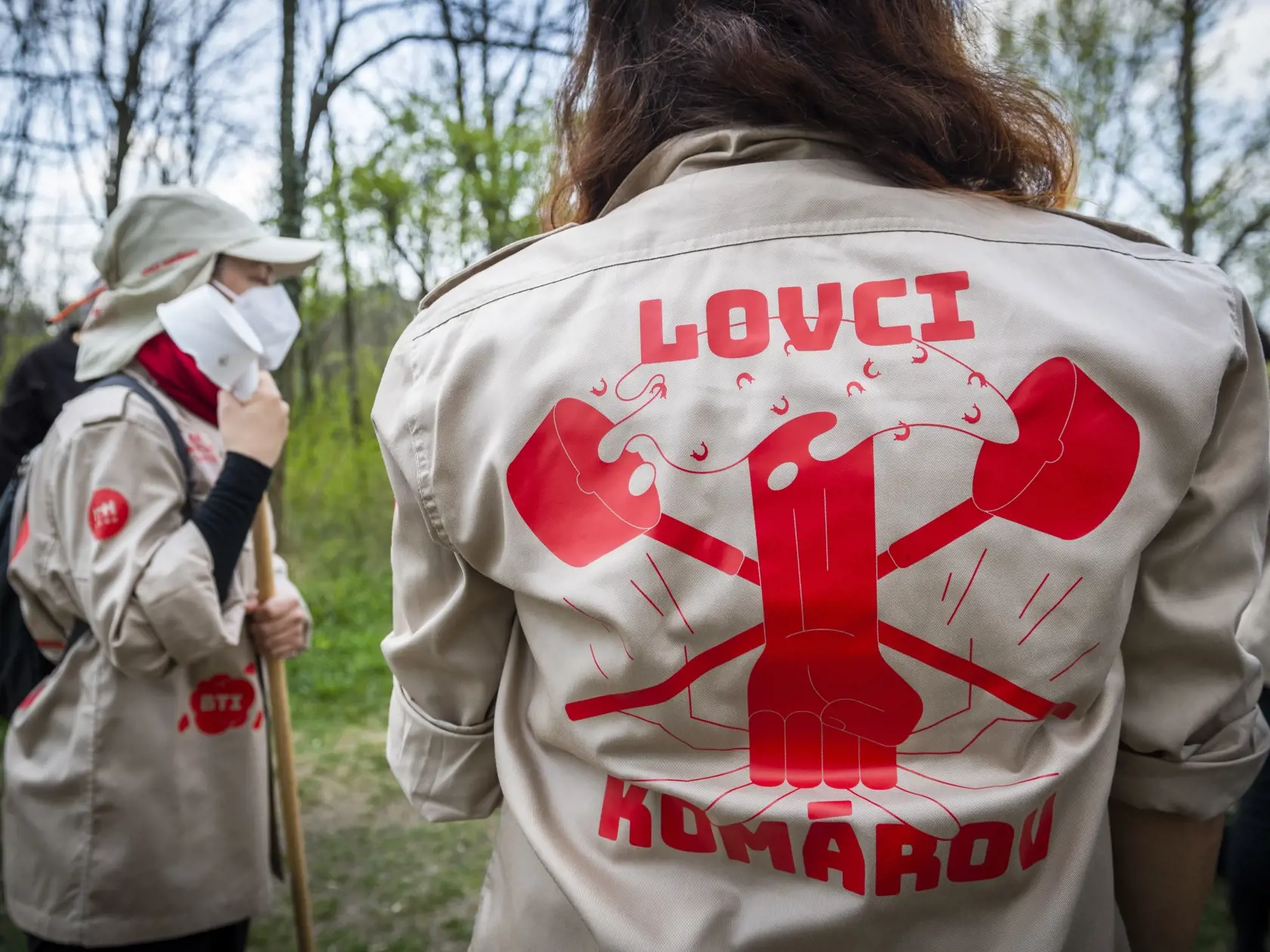 Na snímke dobrovoľníčky ako lovkyne komárov počas tlačovej konferencie k monitoringu komárov v aktuálnej sezóne v Bratislave 27. apríla 2021. FOTO TASR - Jaroslav Novák