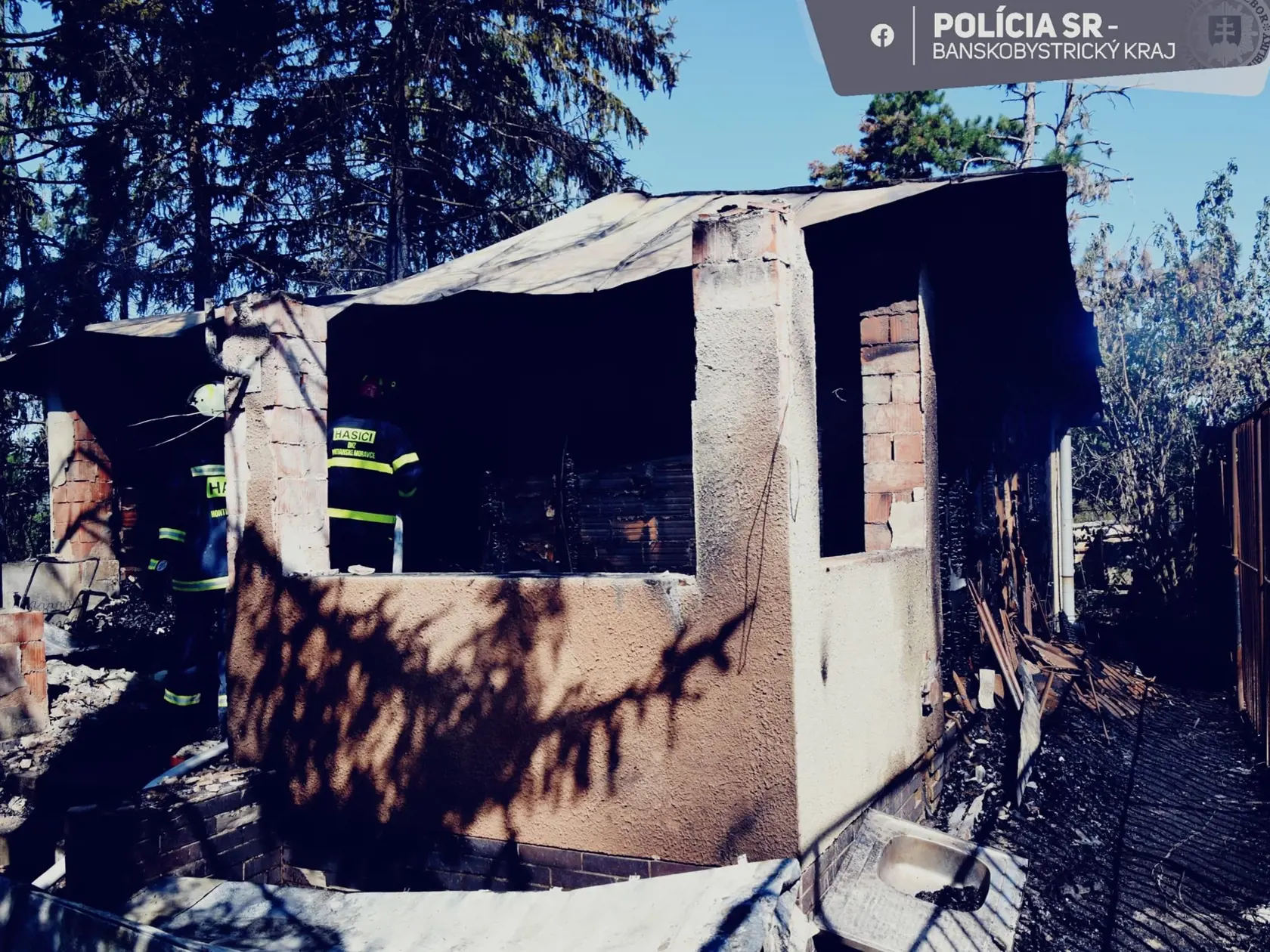 Pri požiari bývalej "bažantnice" sa zranila žena a uhynuli štyri psy.