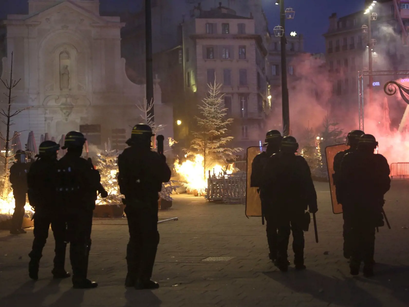 Protesty v Paríži